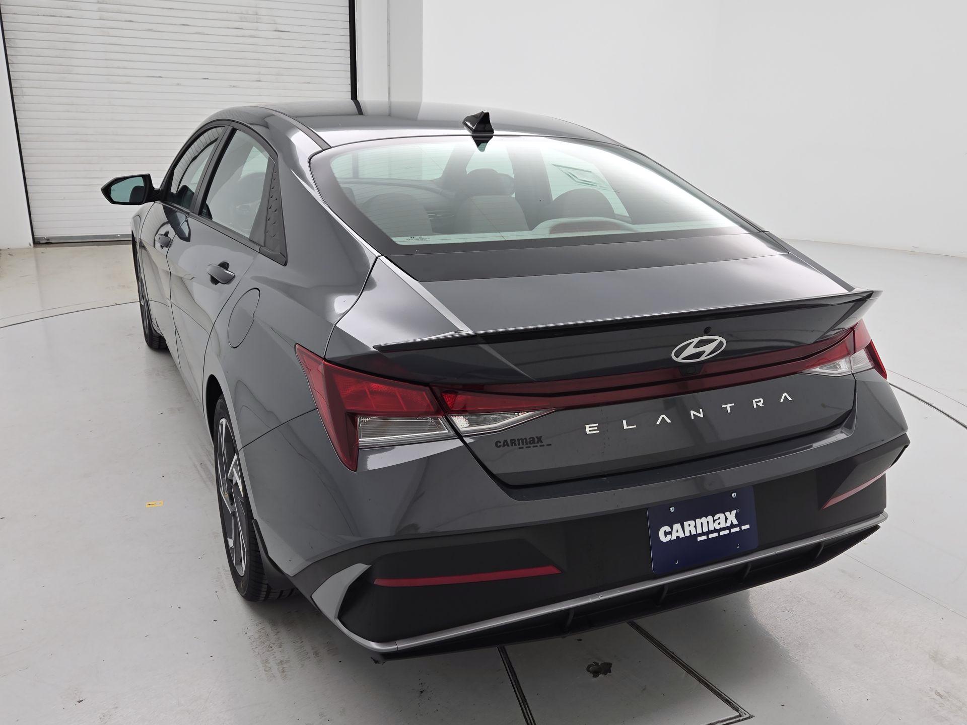 Thumbnail: 2025 Hyundai Elantra - 7
