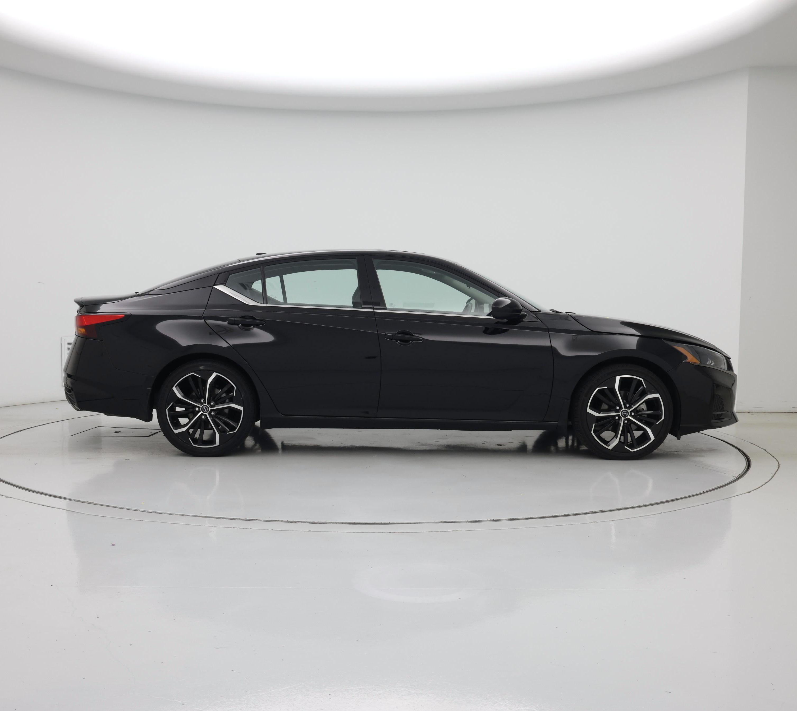 Thumbnail: 2023 Nissan Altima - 7