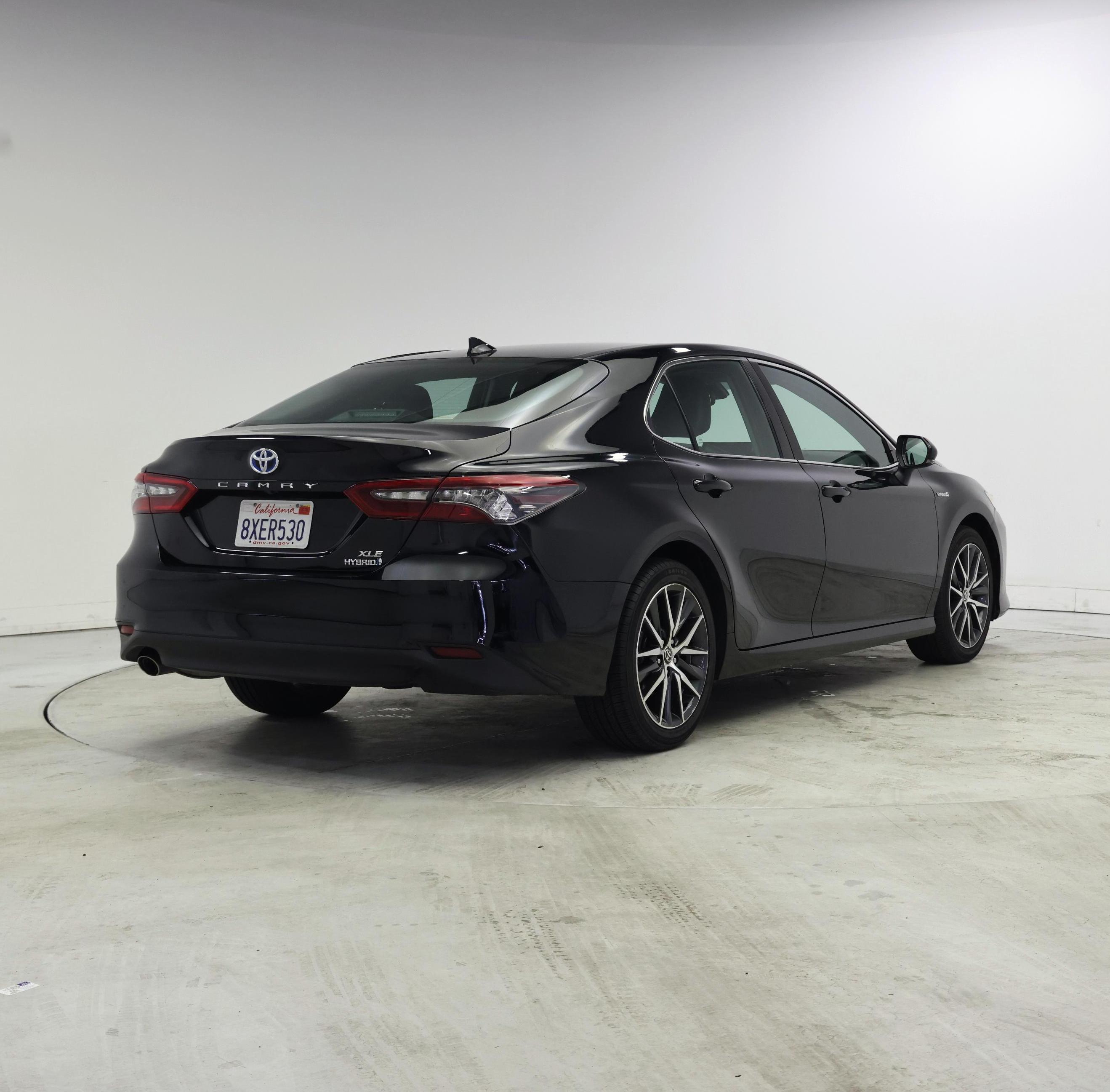 Thumbnail: 2021 Toyota Camry - 8