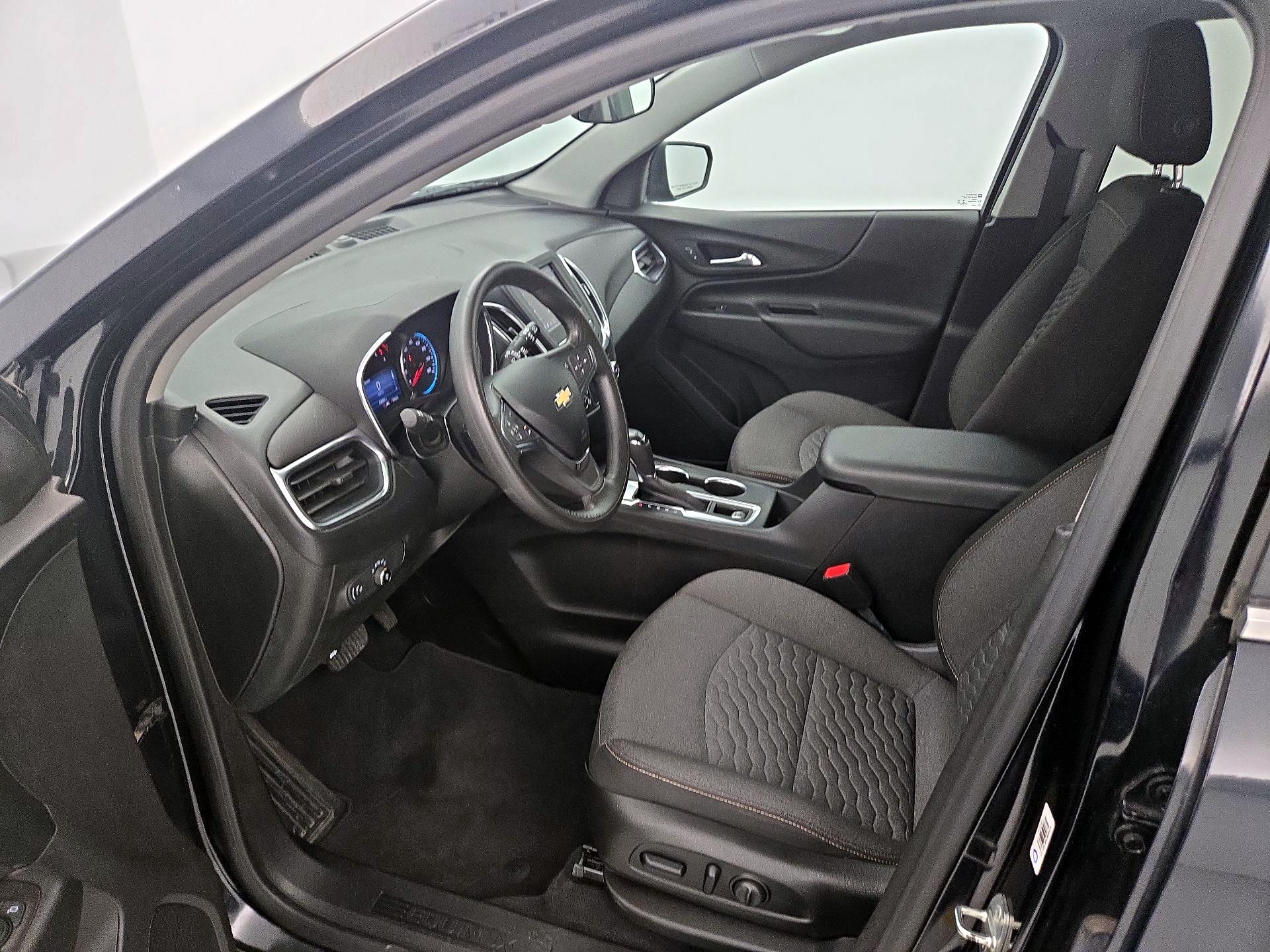 Thumbnail: 2021 Chevrolet Equinox - 9