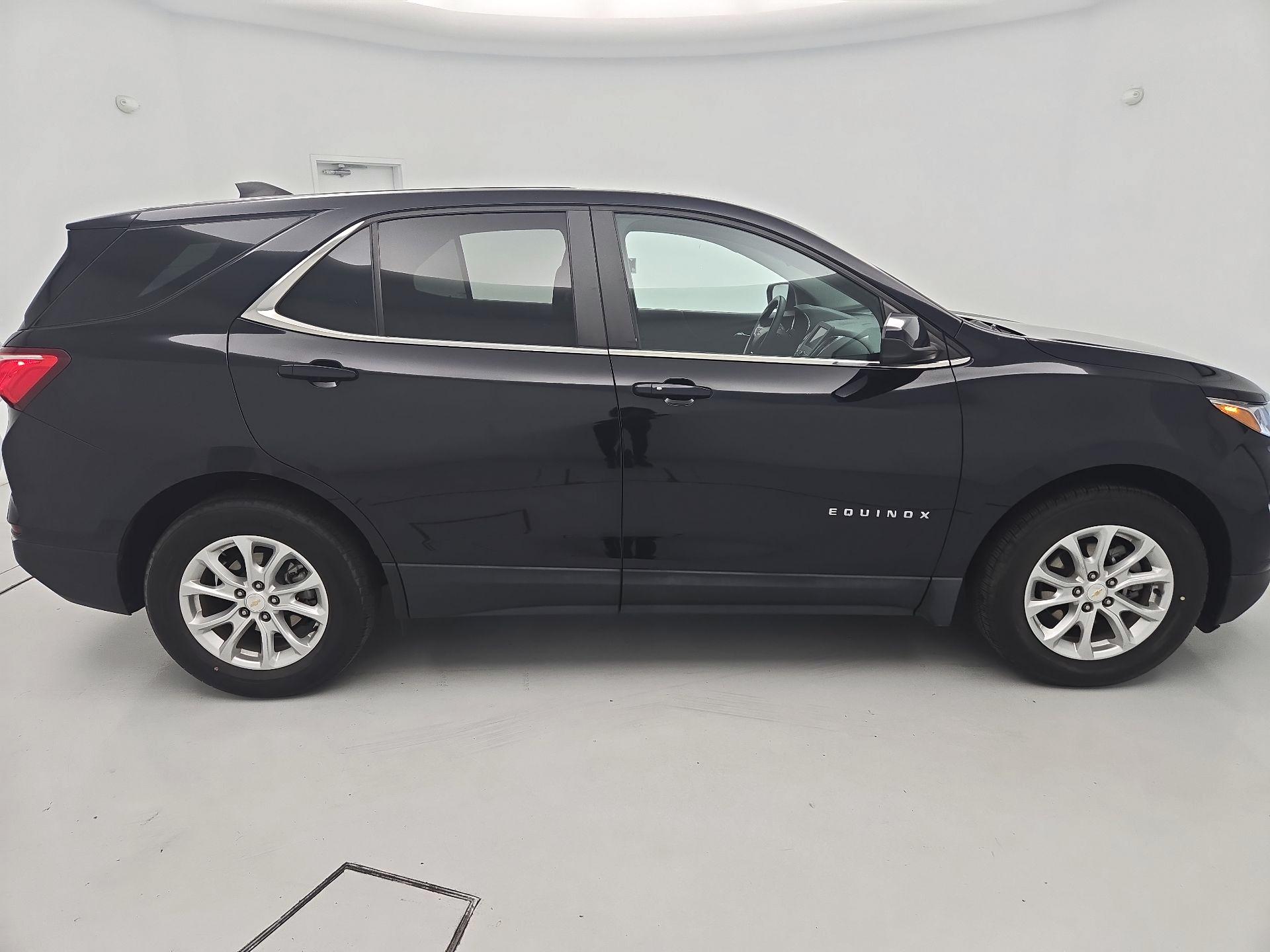 Thumbnail: 2021 Chevrolet Equinox - 4