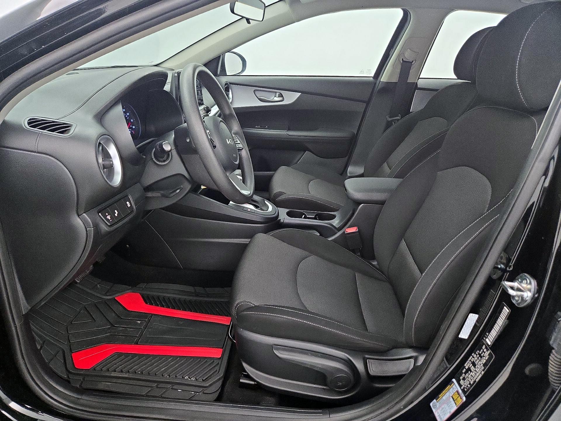 Thumbnail: 2024 Kia Forte - 11