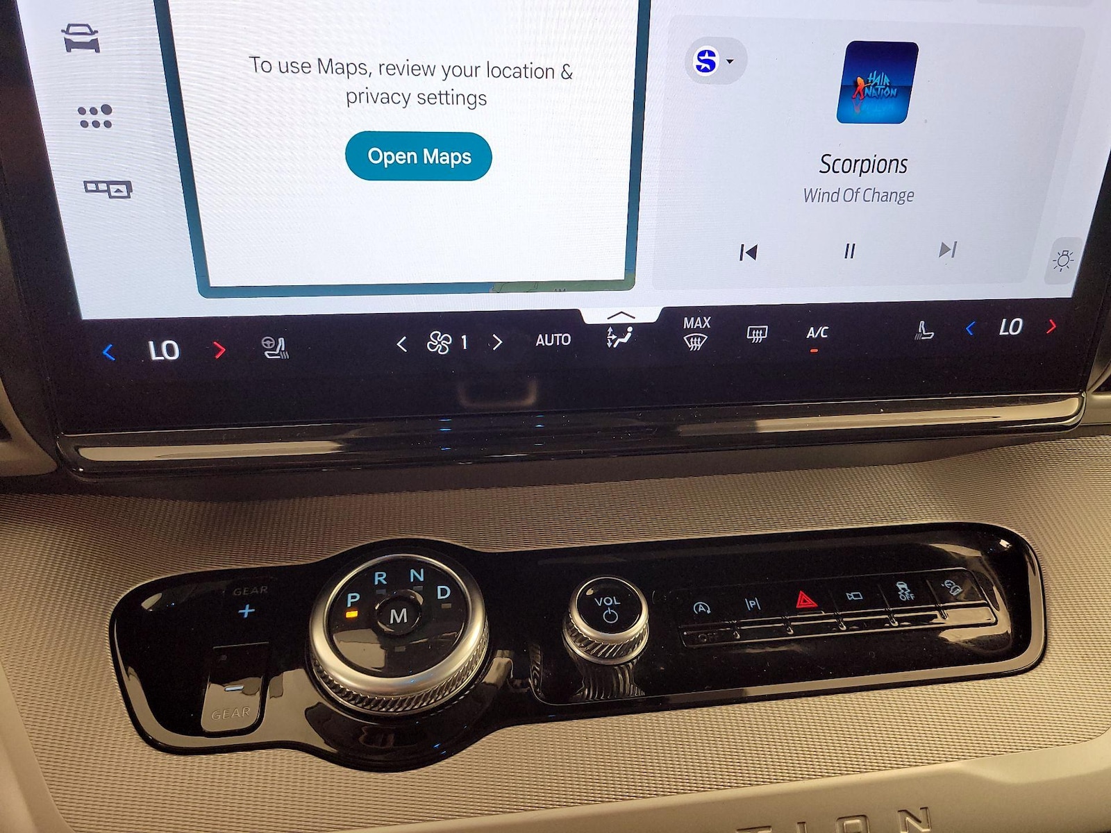2025 Ford Expedition Active - Photo 18