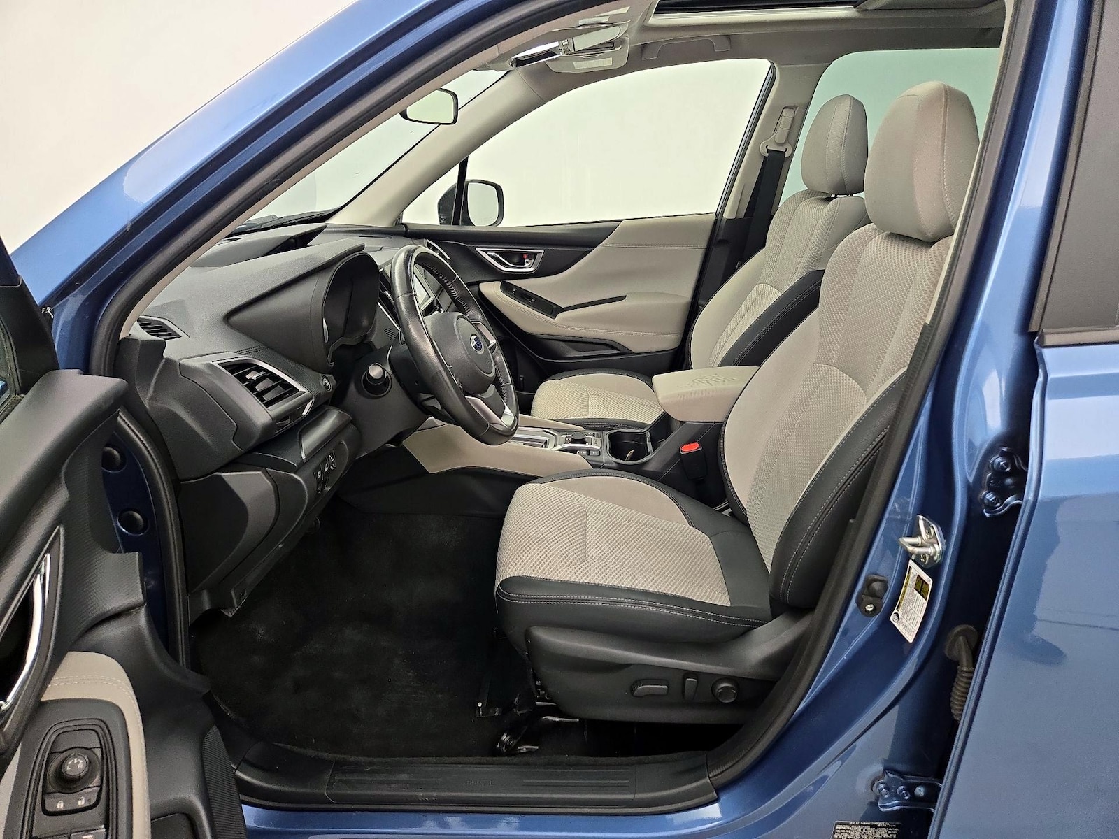 2023 Subaru Forester Premium - Photo 12