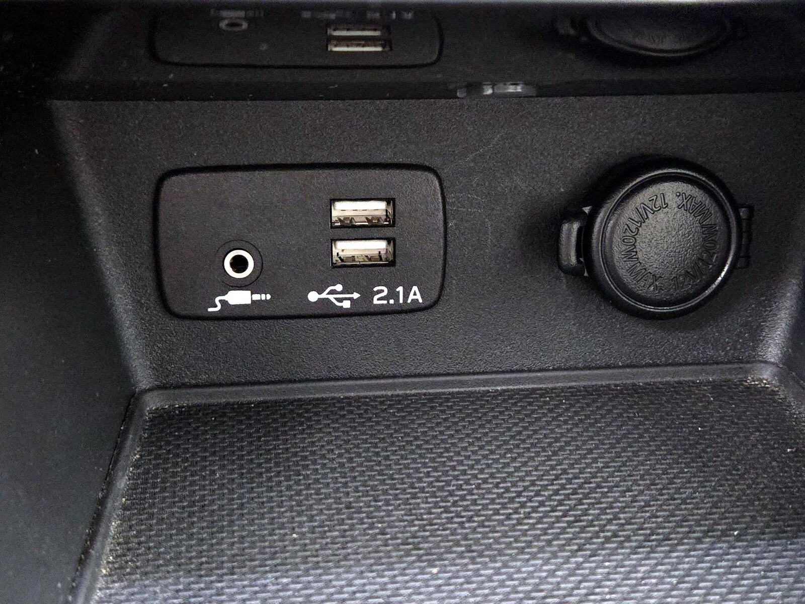 2023 Subaru Forester Premium - Photo 19