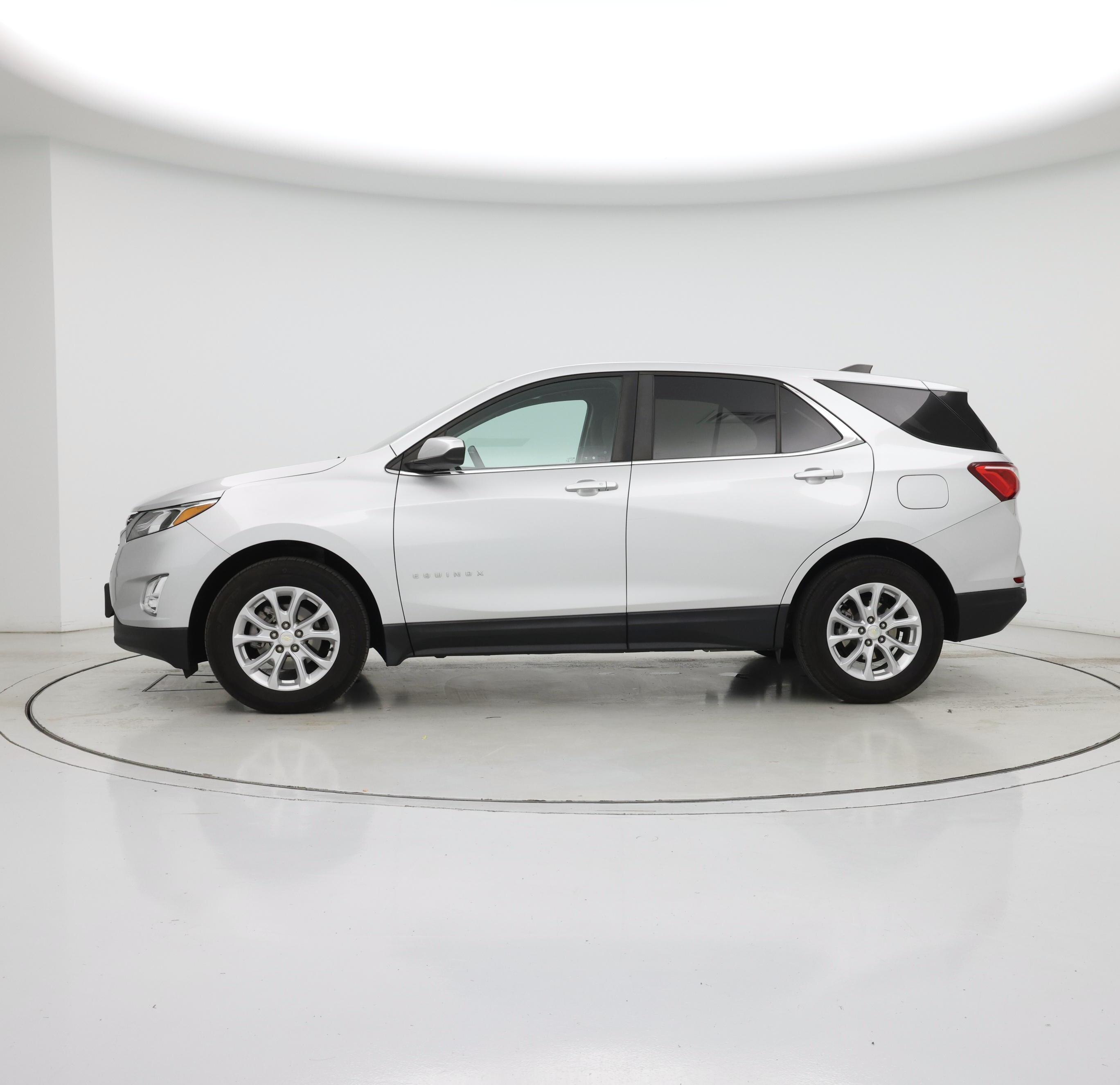 Thumbnail: 2021 Chevrolet Equinox - 3