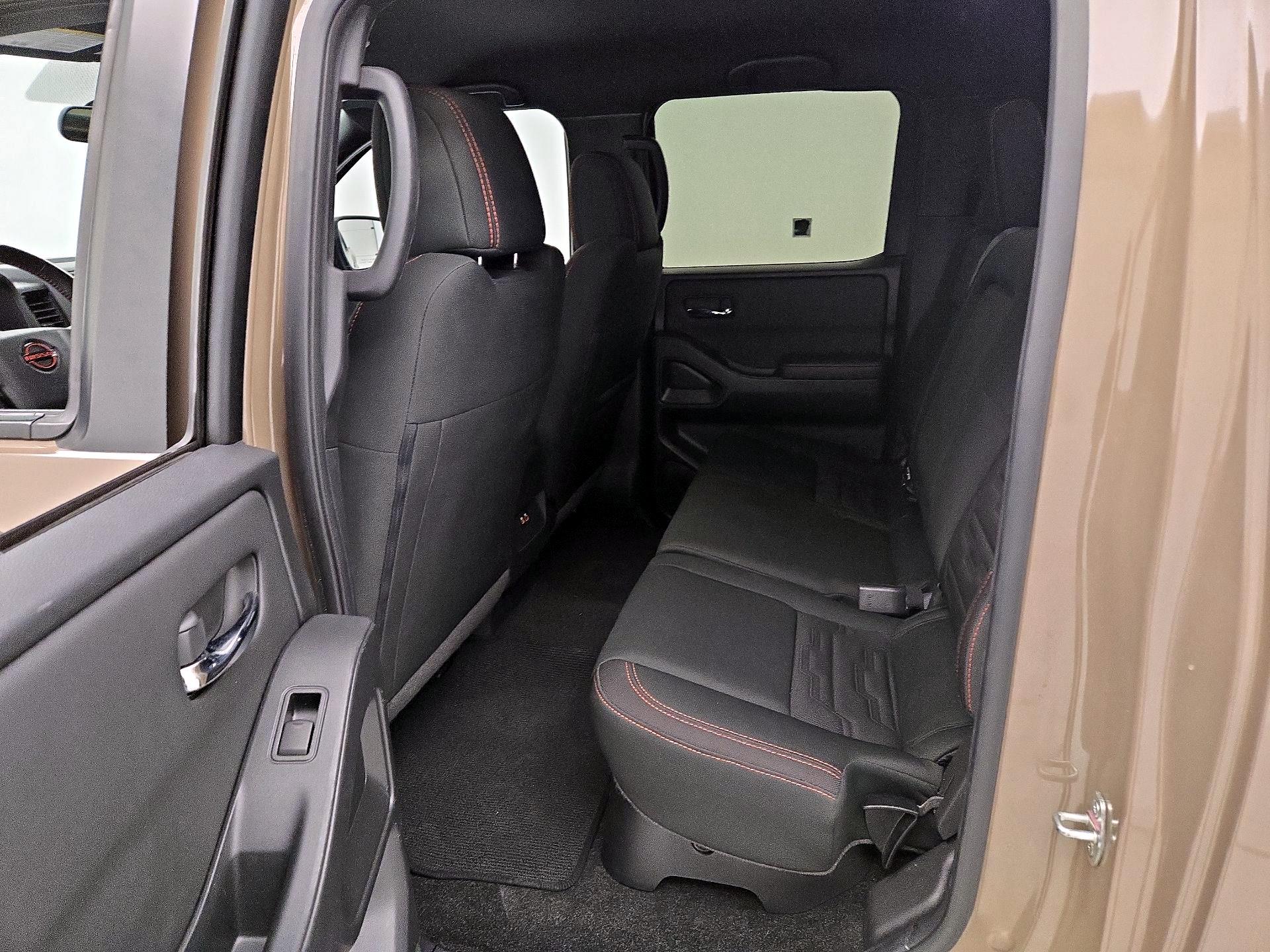 Thumbnail: 2023 Nissan Frontier - 17