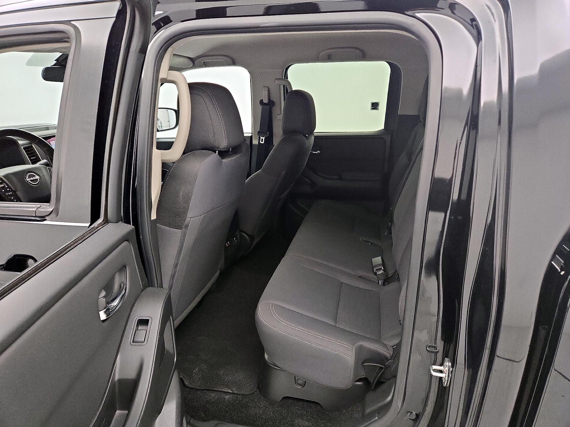 Thumbnail: 2024 Nissan Frontier - 17