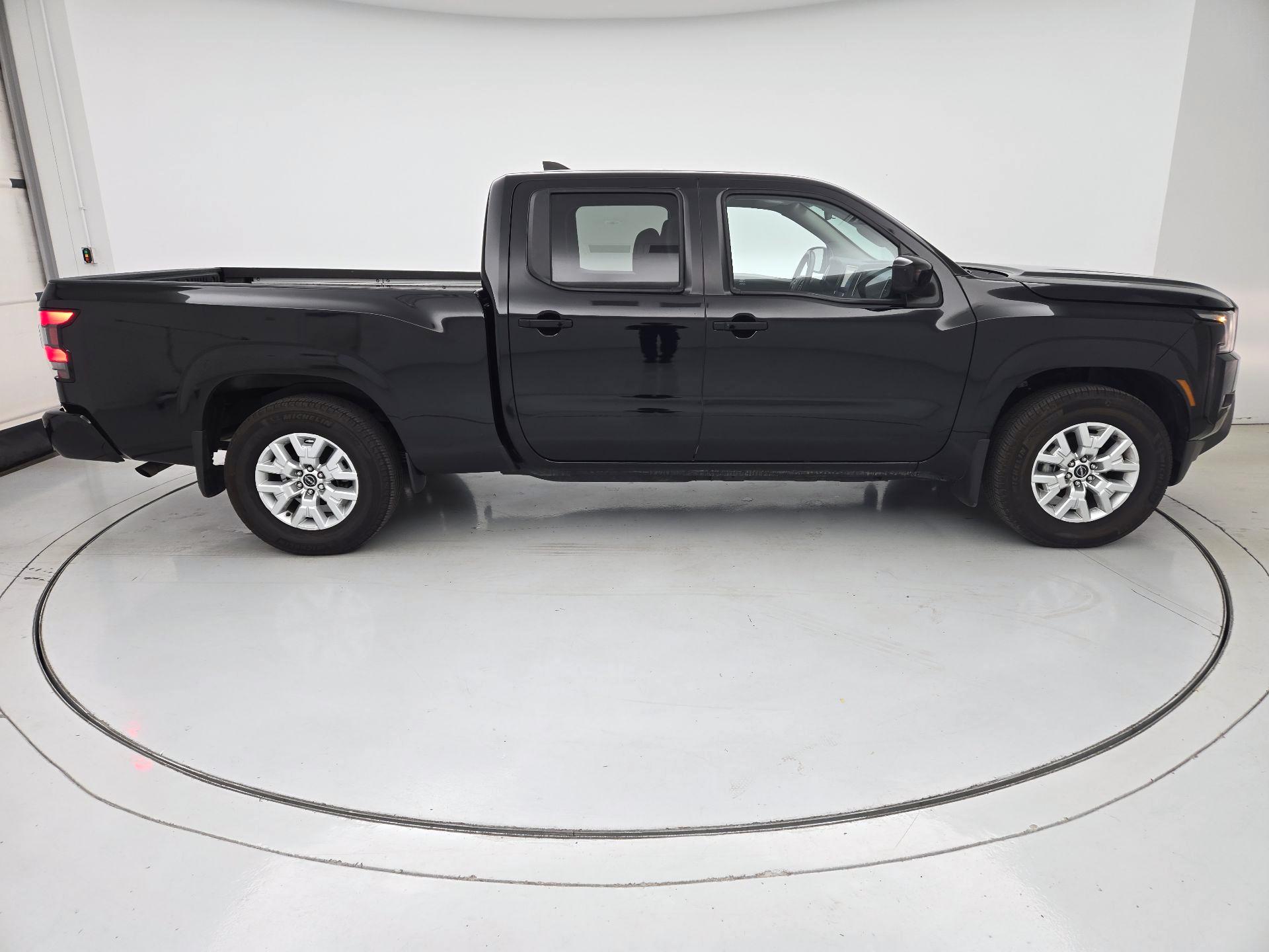 Thumbnail: 2024 Nissan Frontier - 4