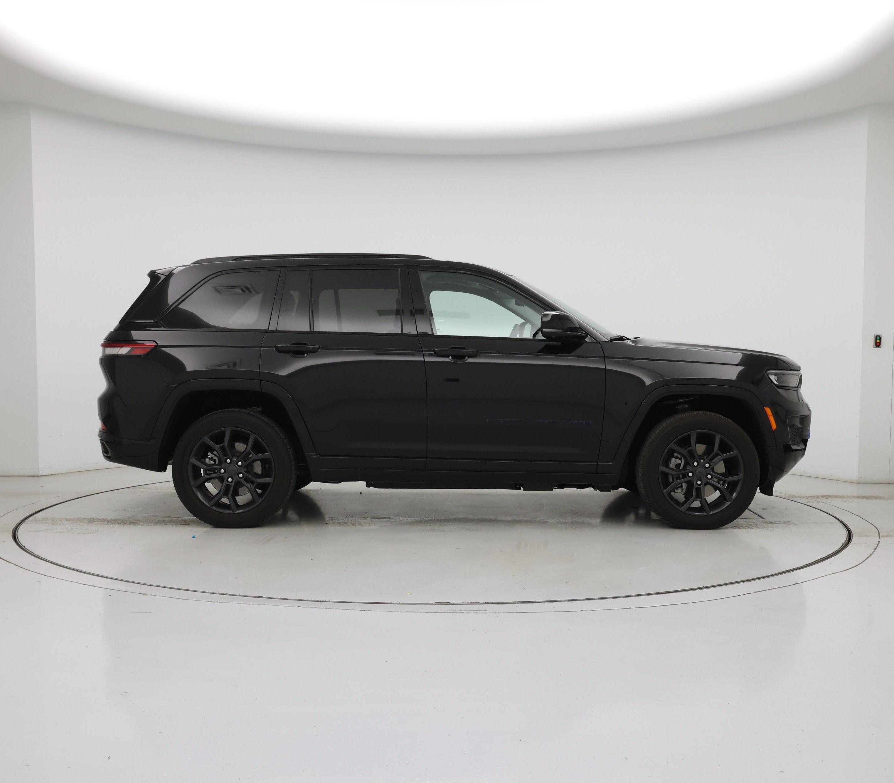 Thumbnail: 2023 Jeep Grand Cherokee - 7