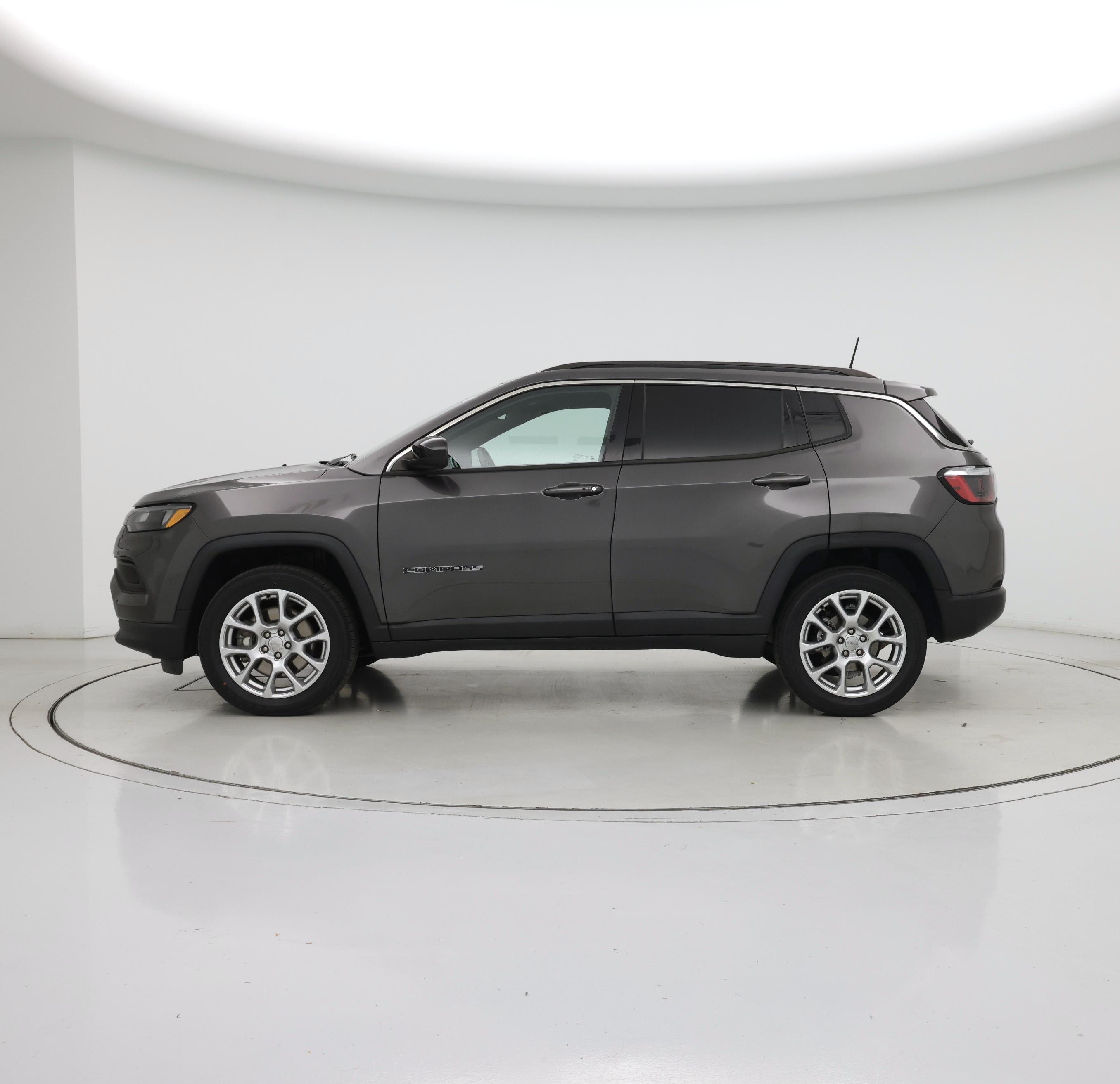 Thumbnail: 2023 Jeep Compass - 3