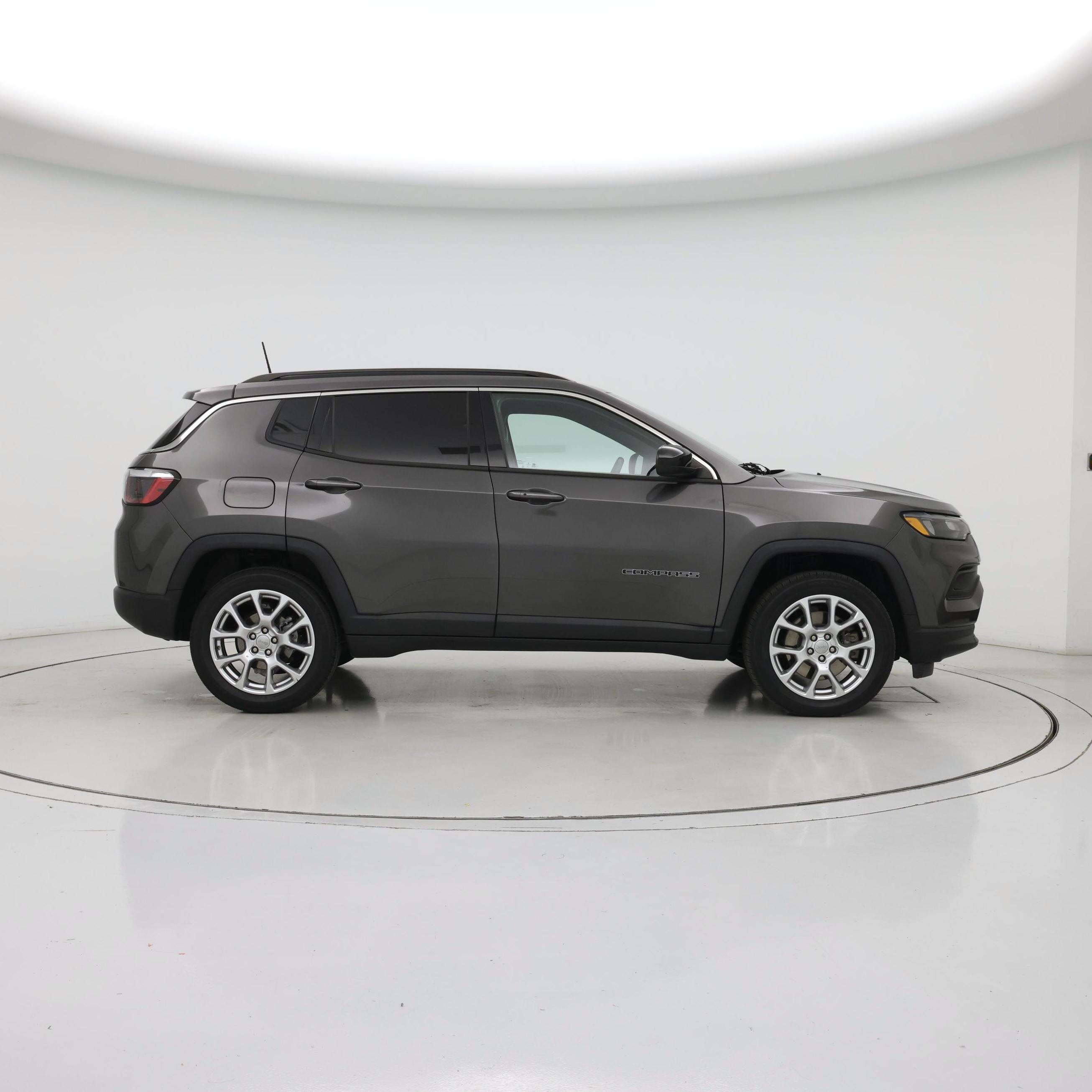 Thumbnail: 2023 Jeep Compass - 7