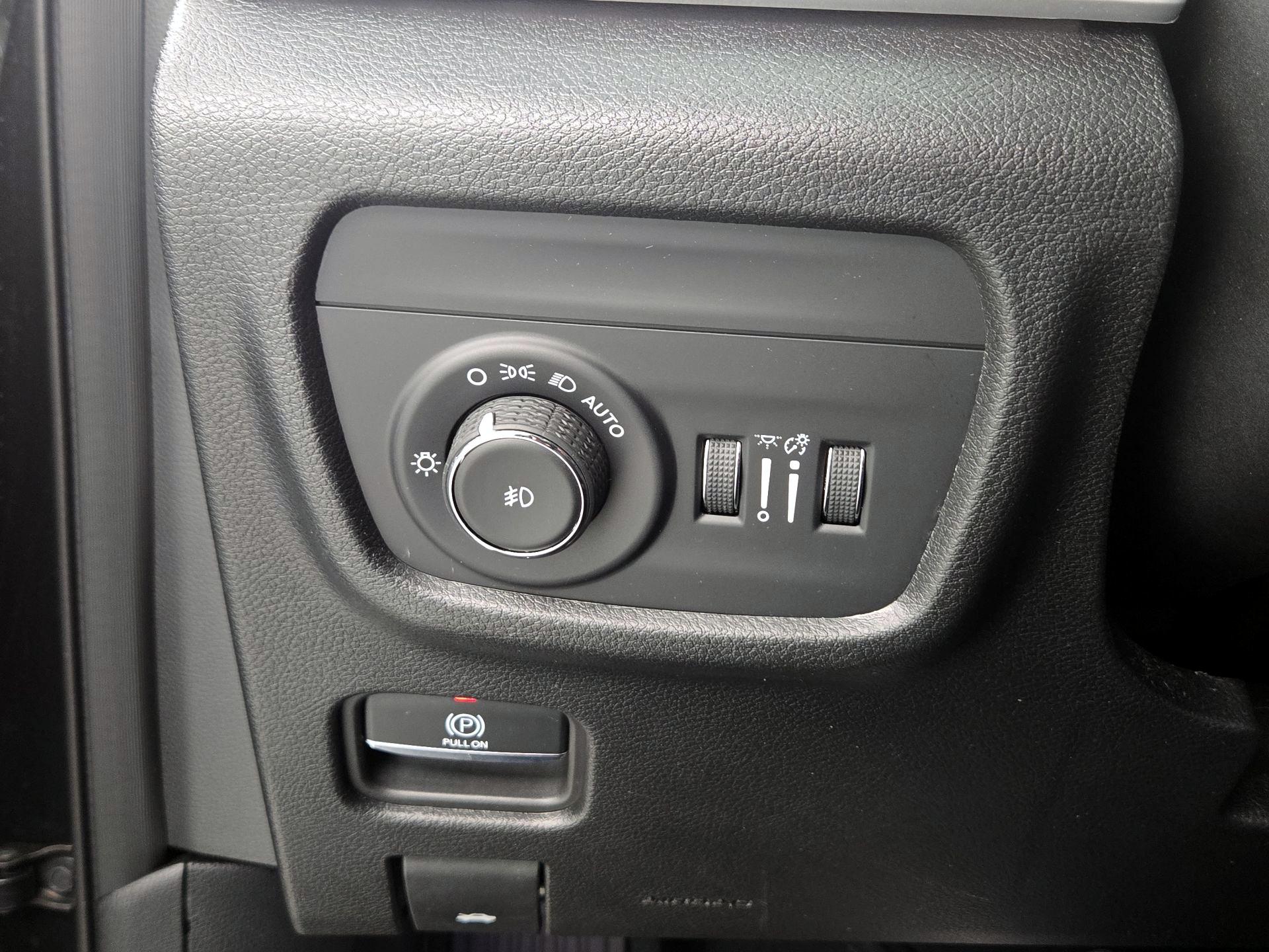 Thumbnail: 2023 Jeep Grand Cherokee - 13
