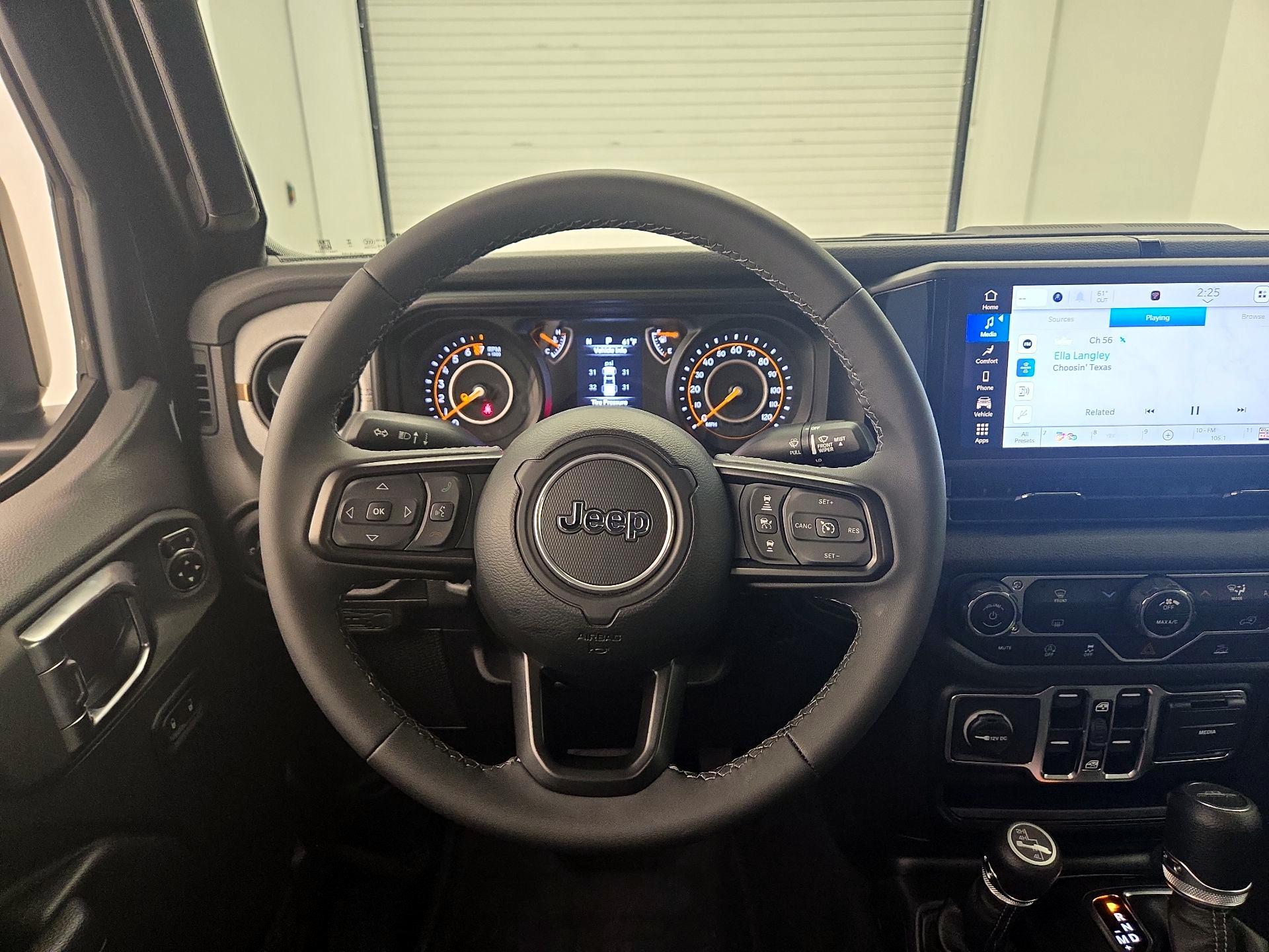 Thumbnail: 2025 Jeep Gladiator - 10