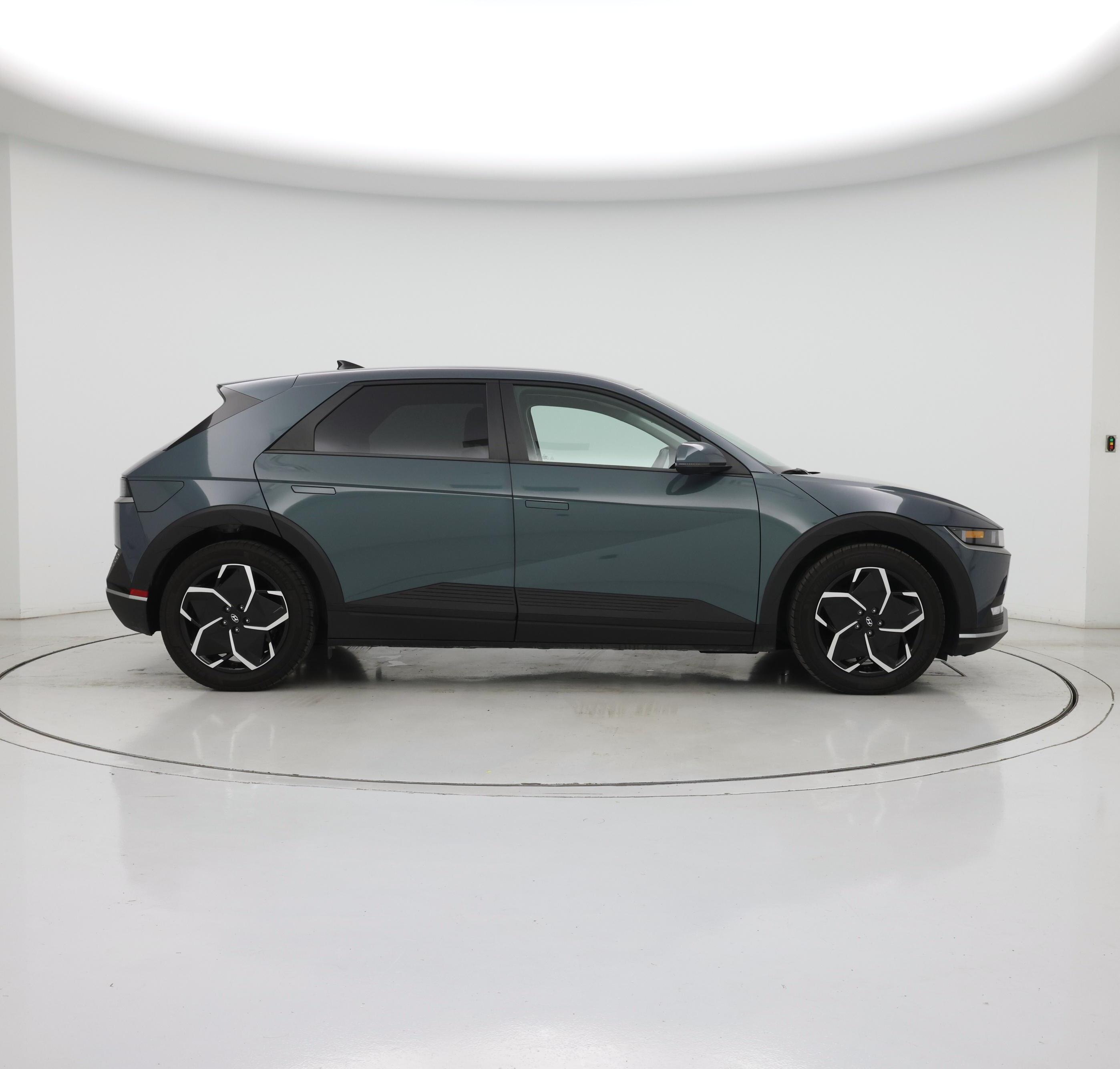 Thumbnail: 2024 Hyundai Ioniq 5 - 7