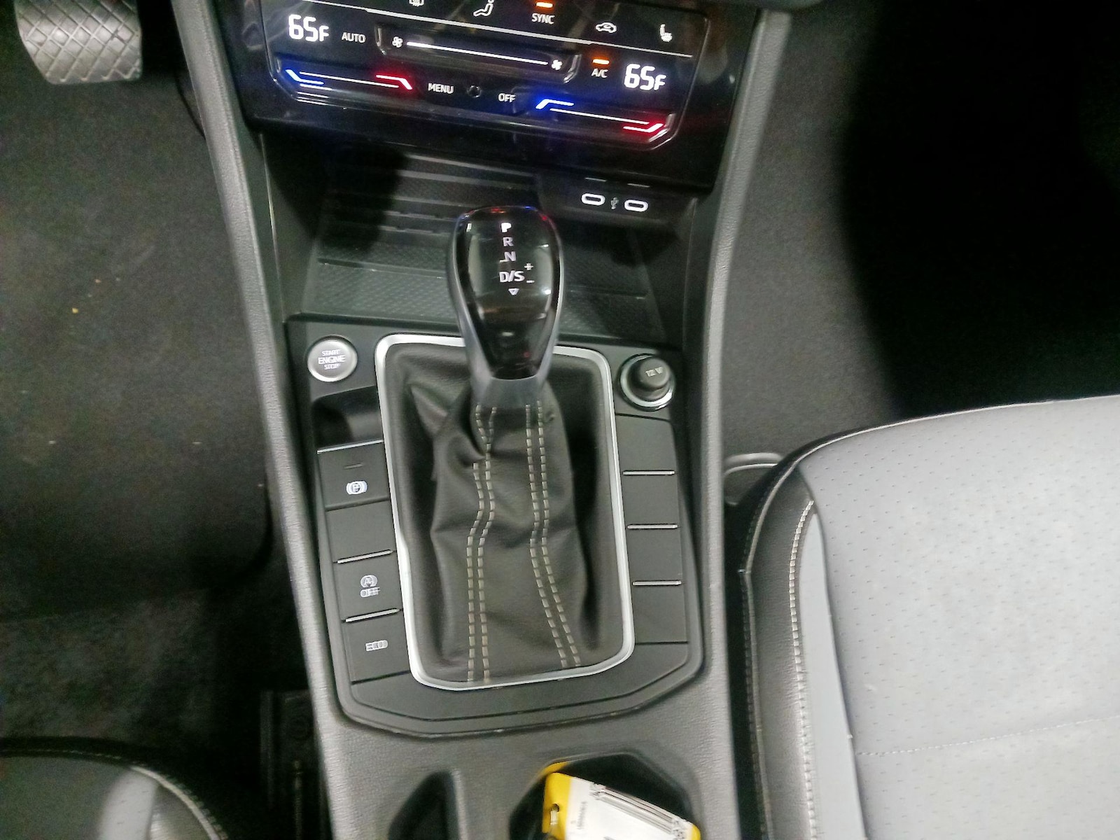 2025 Volkswagen Jetta SE - Photo 17