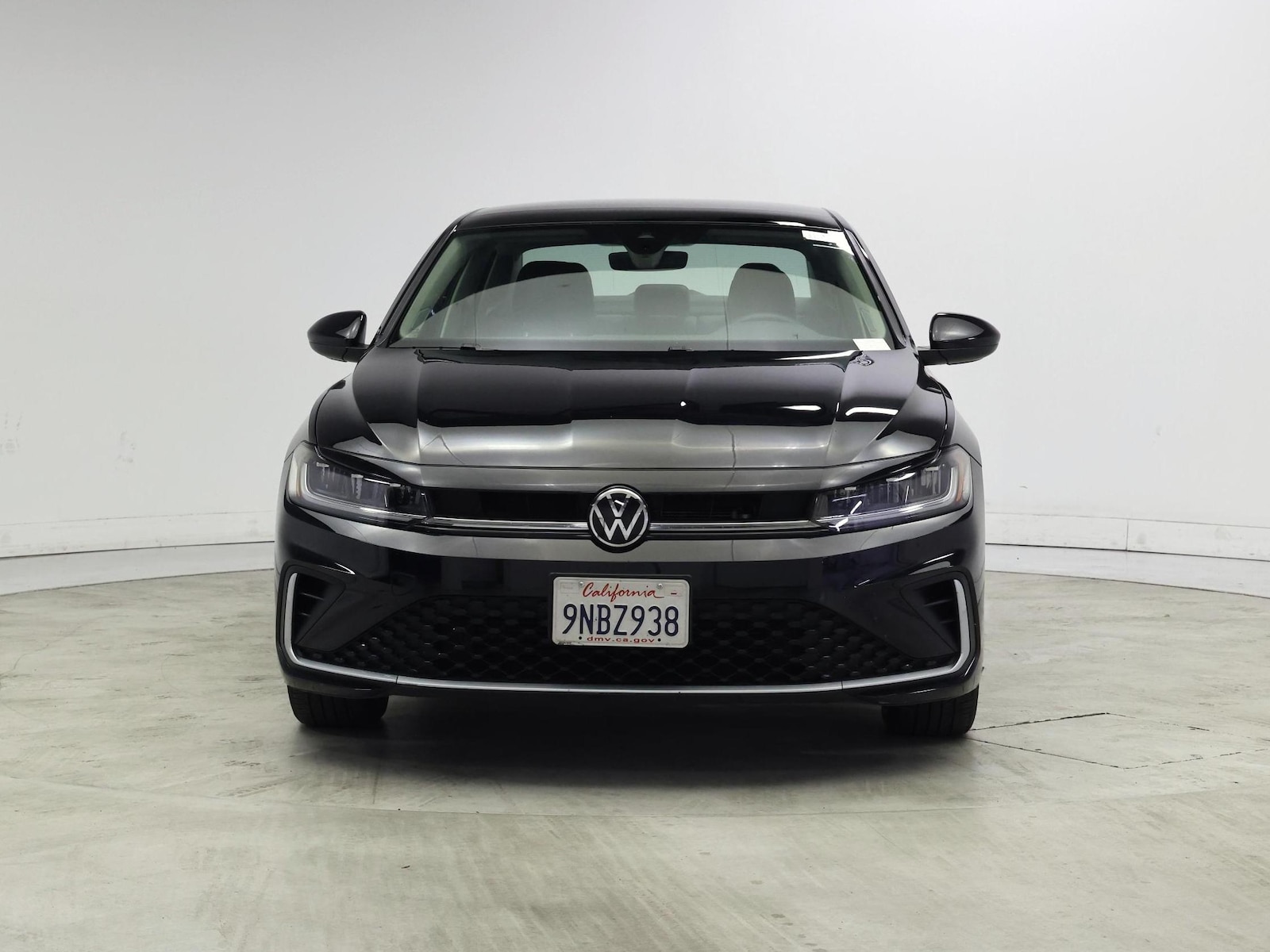 2025 Volkswagen Jetta SE - Photo 6