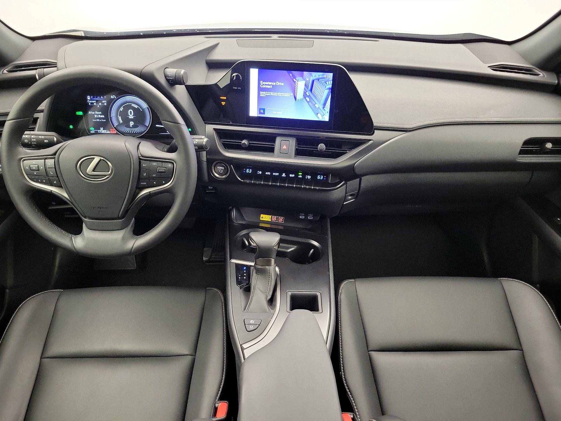 Thumbnail: 2023 Lexus UX - 9
