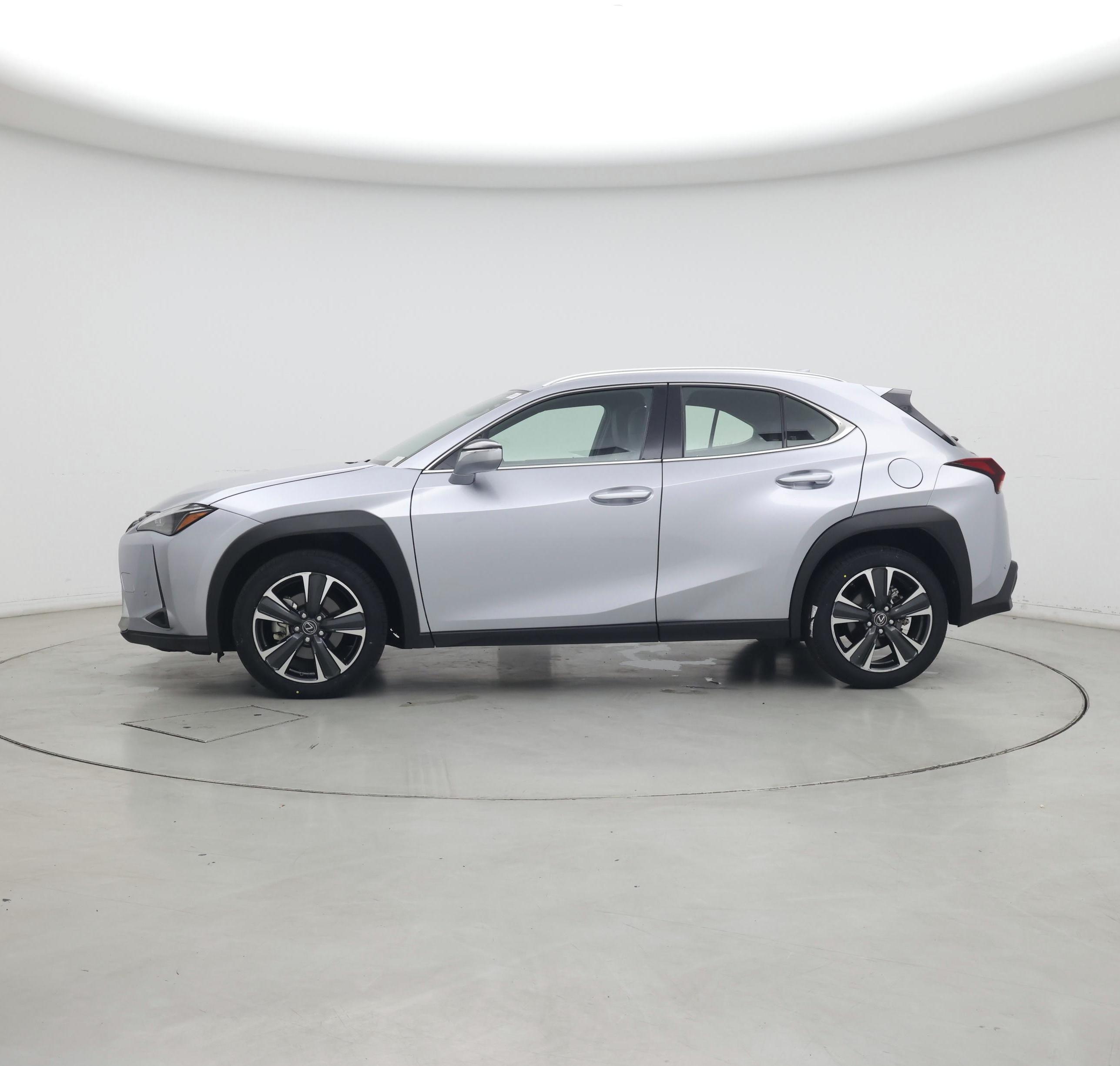 Thumbnail: 2023 Lexus UX - 3