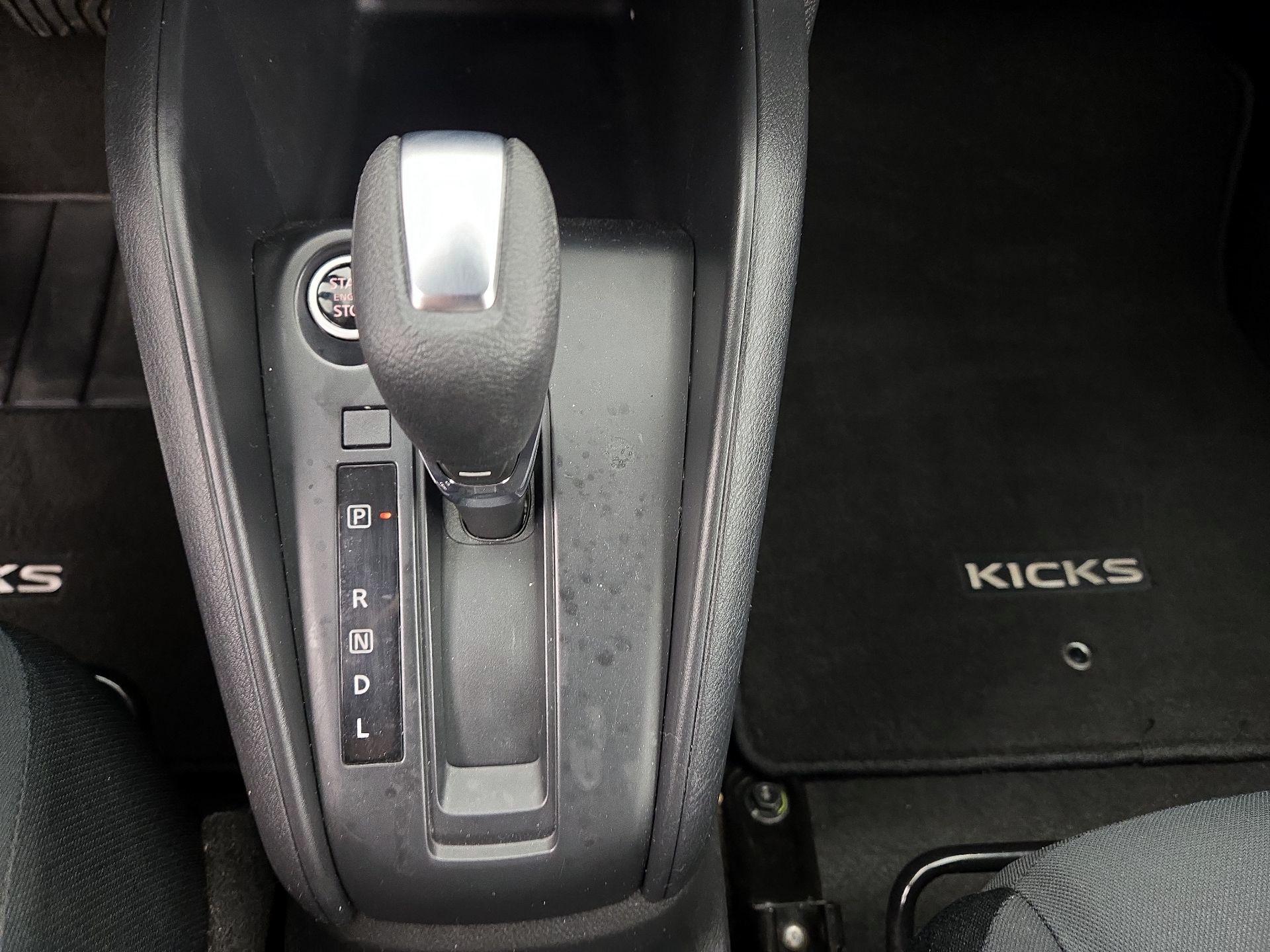 Thumbnail: 2023 Nissan Kicks - 15