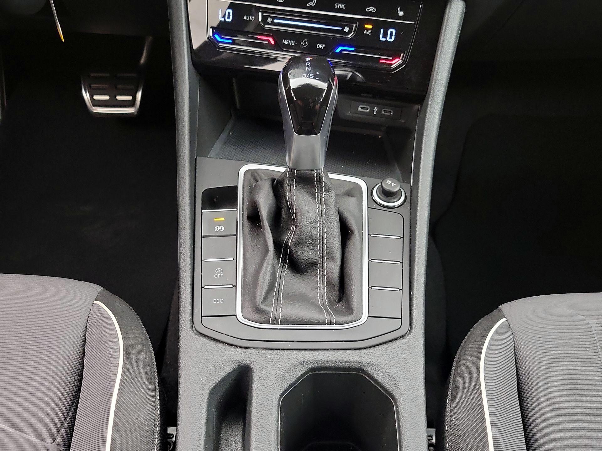 Thumbnail: 2025 Volkswagen Jetta - 17