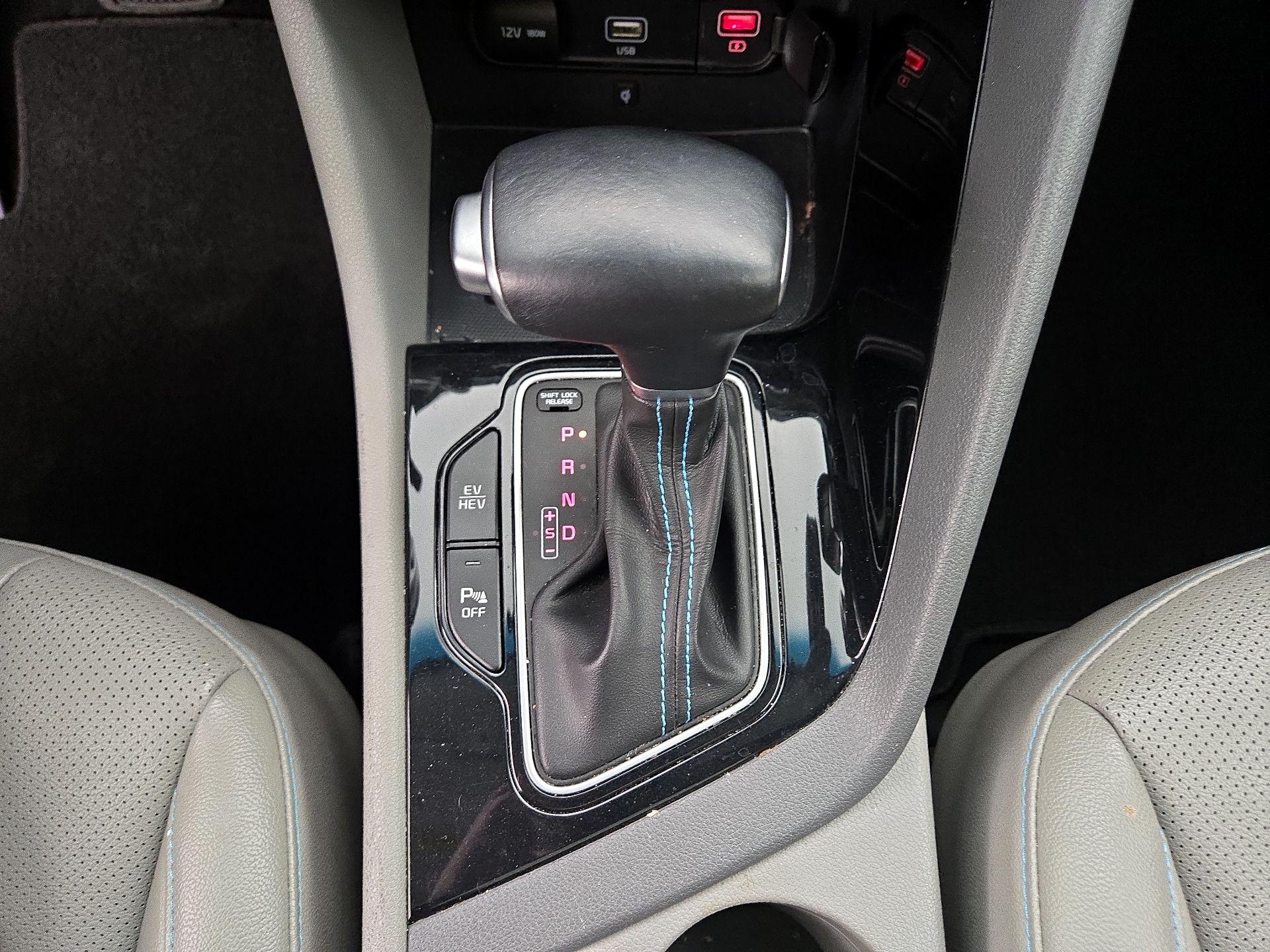 Thumbnail: 2022 Kia Niro - 18
