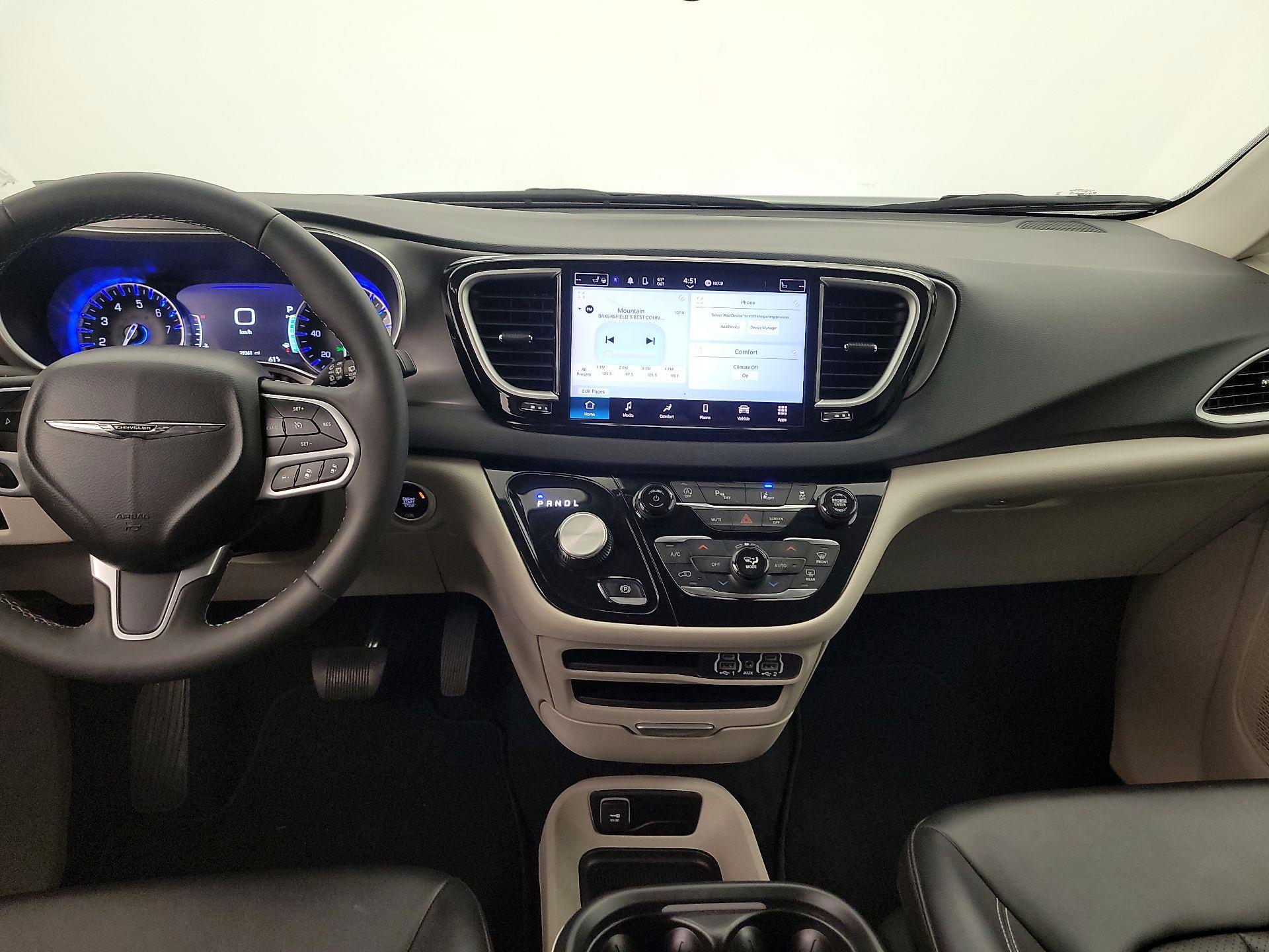 Thumbnail: 2024 Chrysler Pacifica - 9