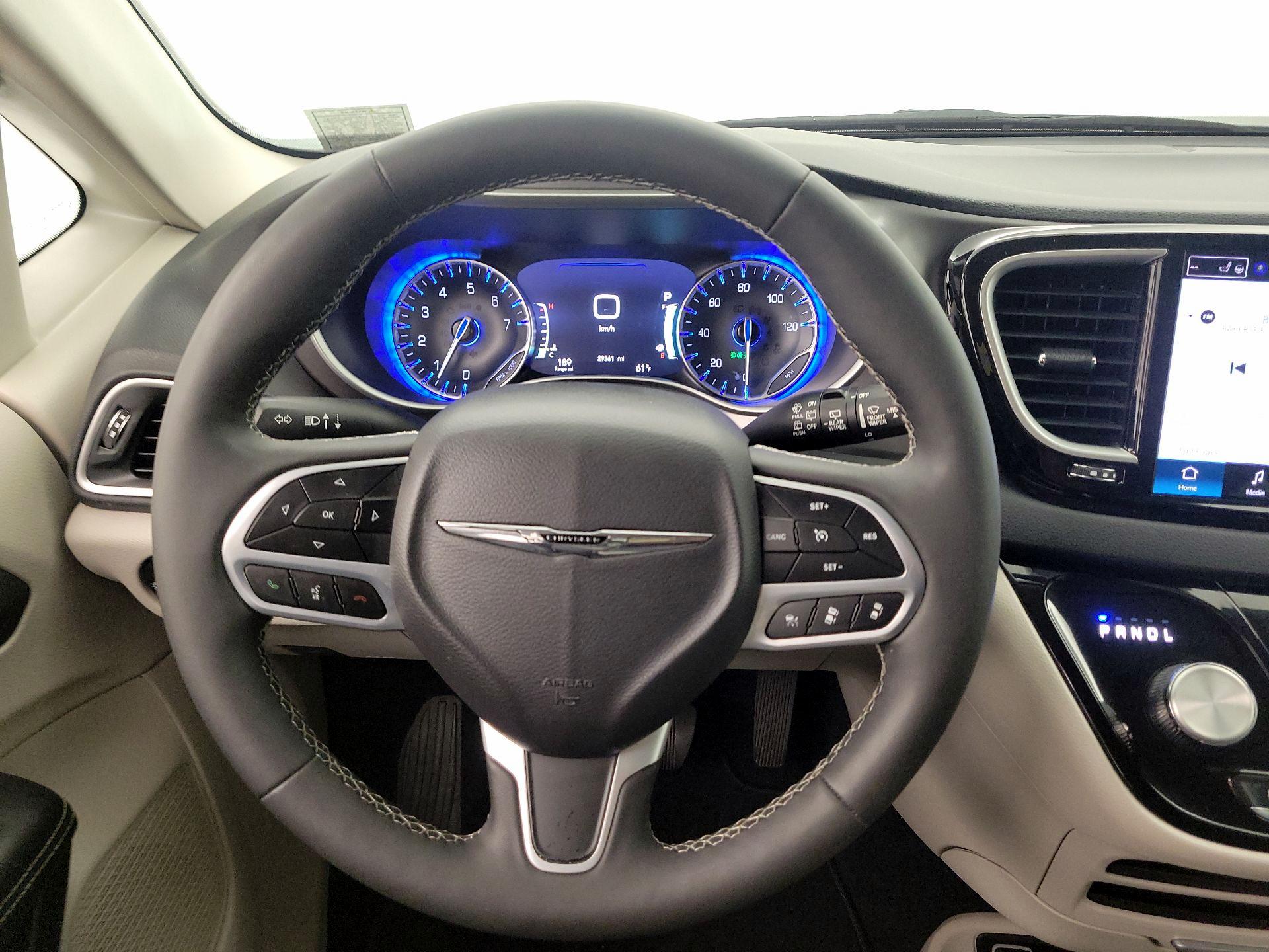 Thumbnail: 2024 Chrysler Pacifica - 10