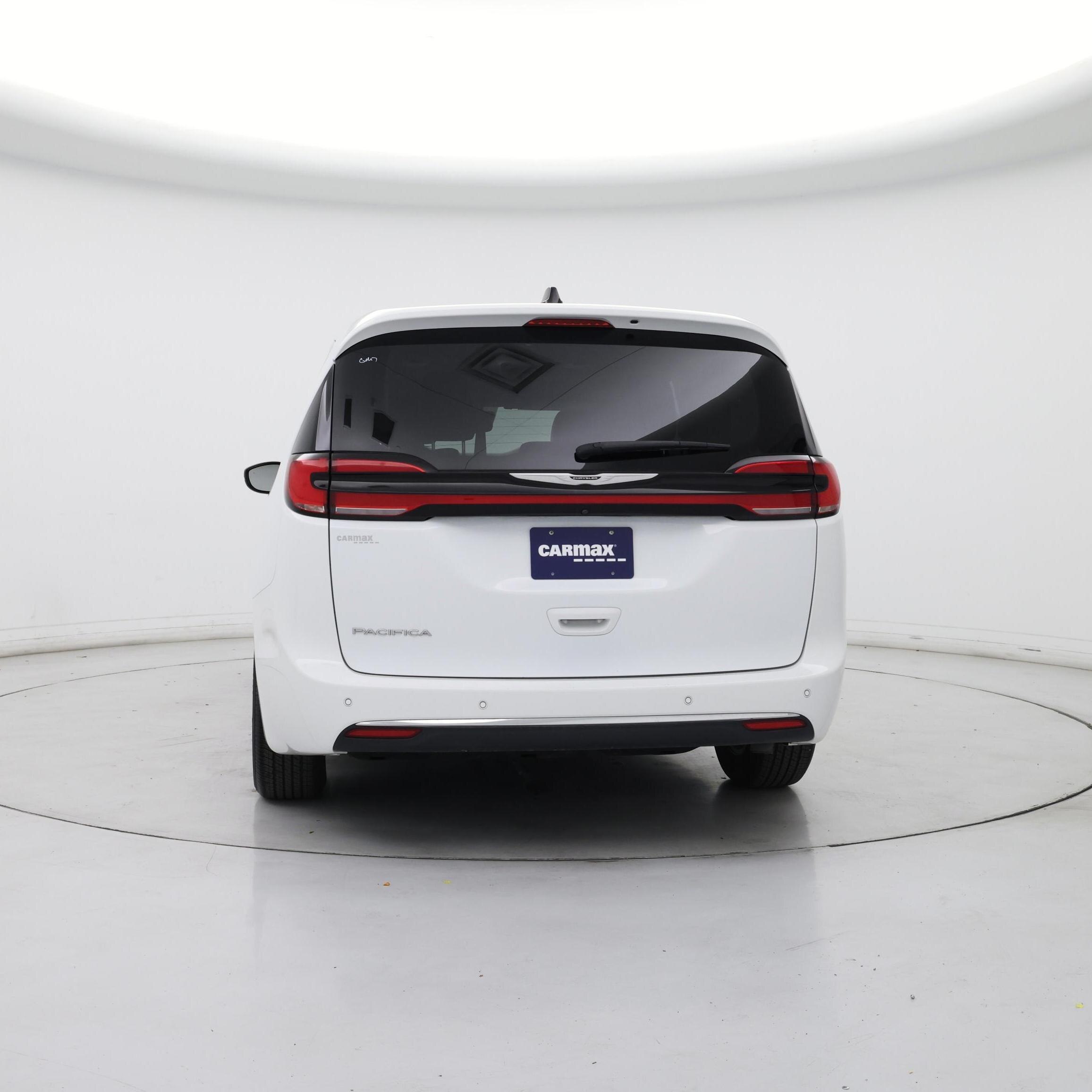 Thumbnail: 2024 Chrysler Pacifica - 6