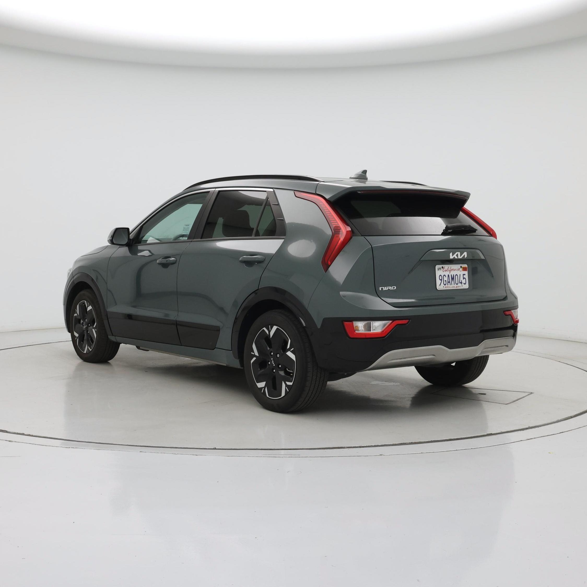 Thumbnail: 2023 Kia Niro - 2