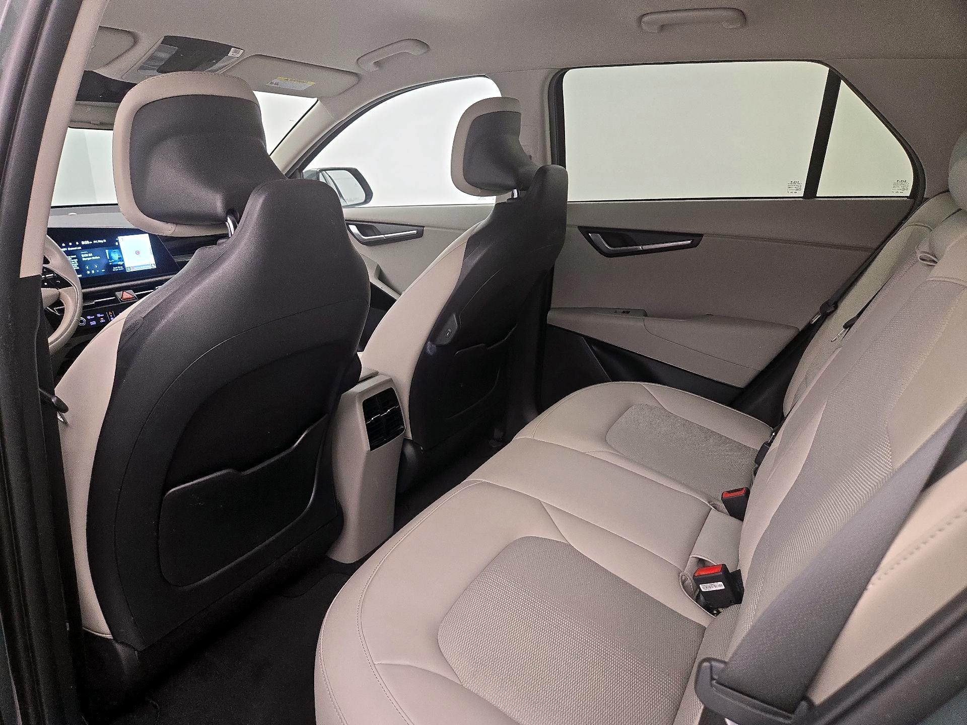 Thumbnail: 2023 Kia Niro - 20