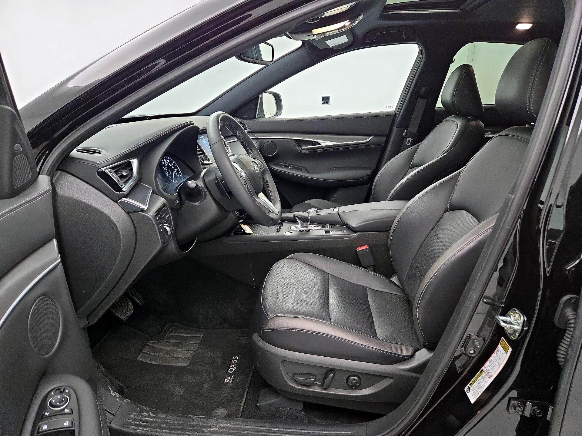 Thumbnail: 2023 INFINITI QX55 - 9