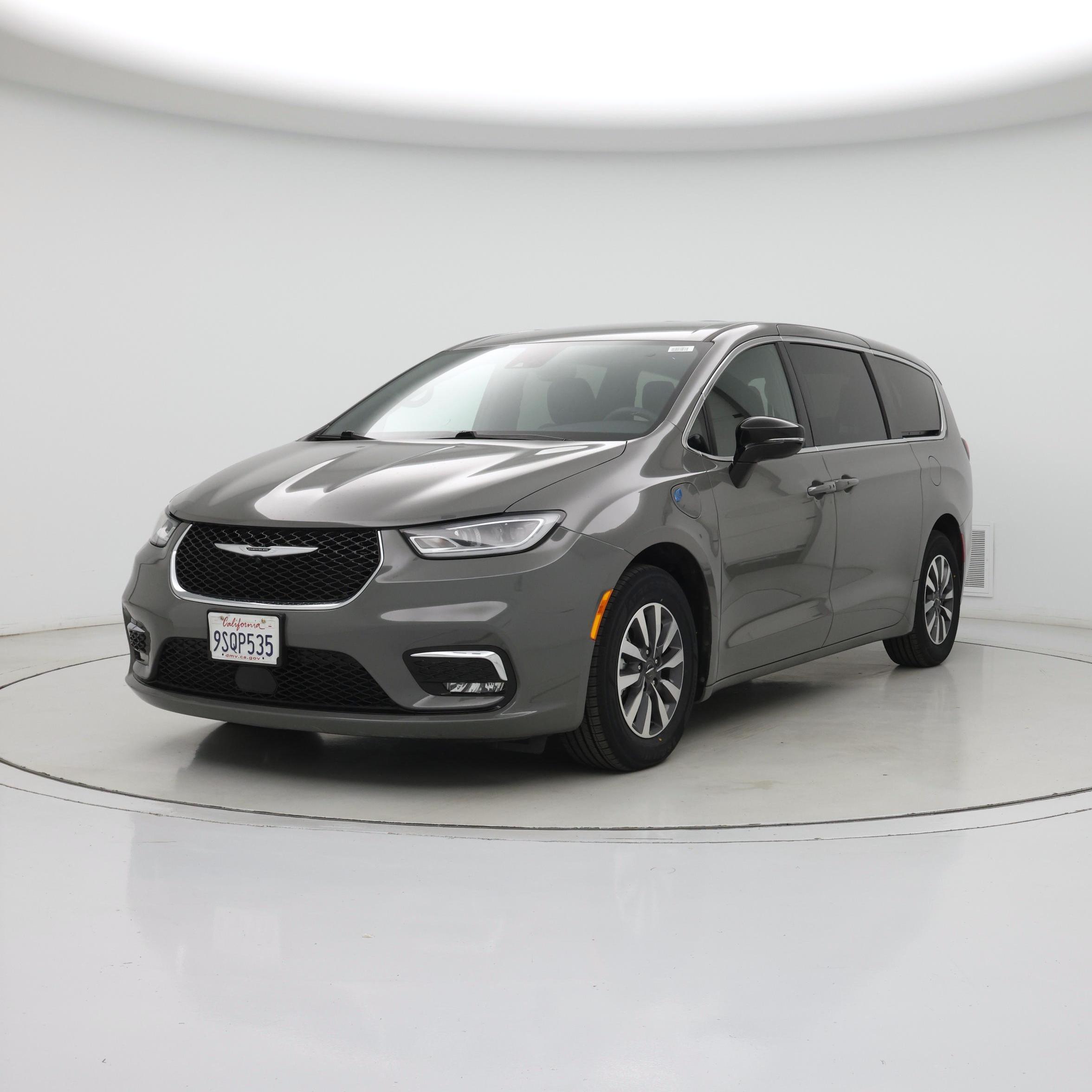 Thumbnail: 2025 Chrysler Pacifica - 4