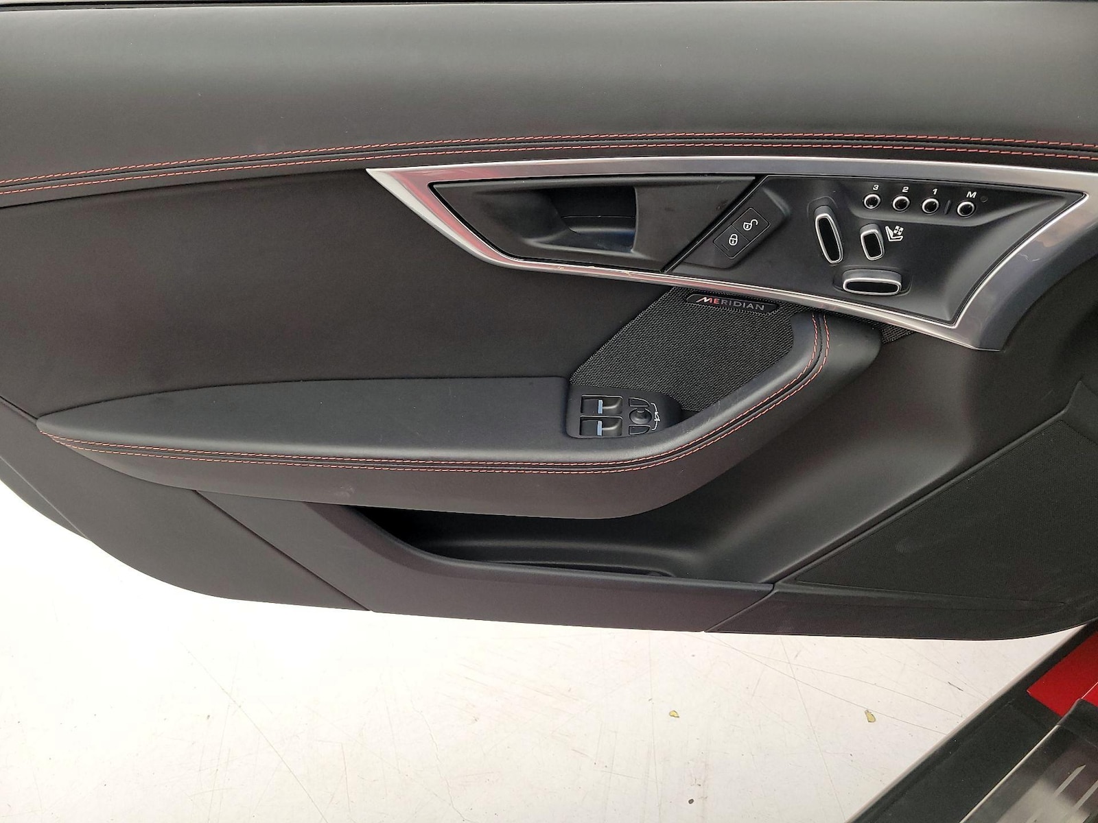 2020 Jaguar F-Type Base - Photo 13