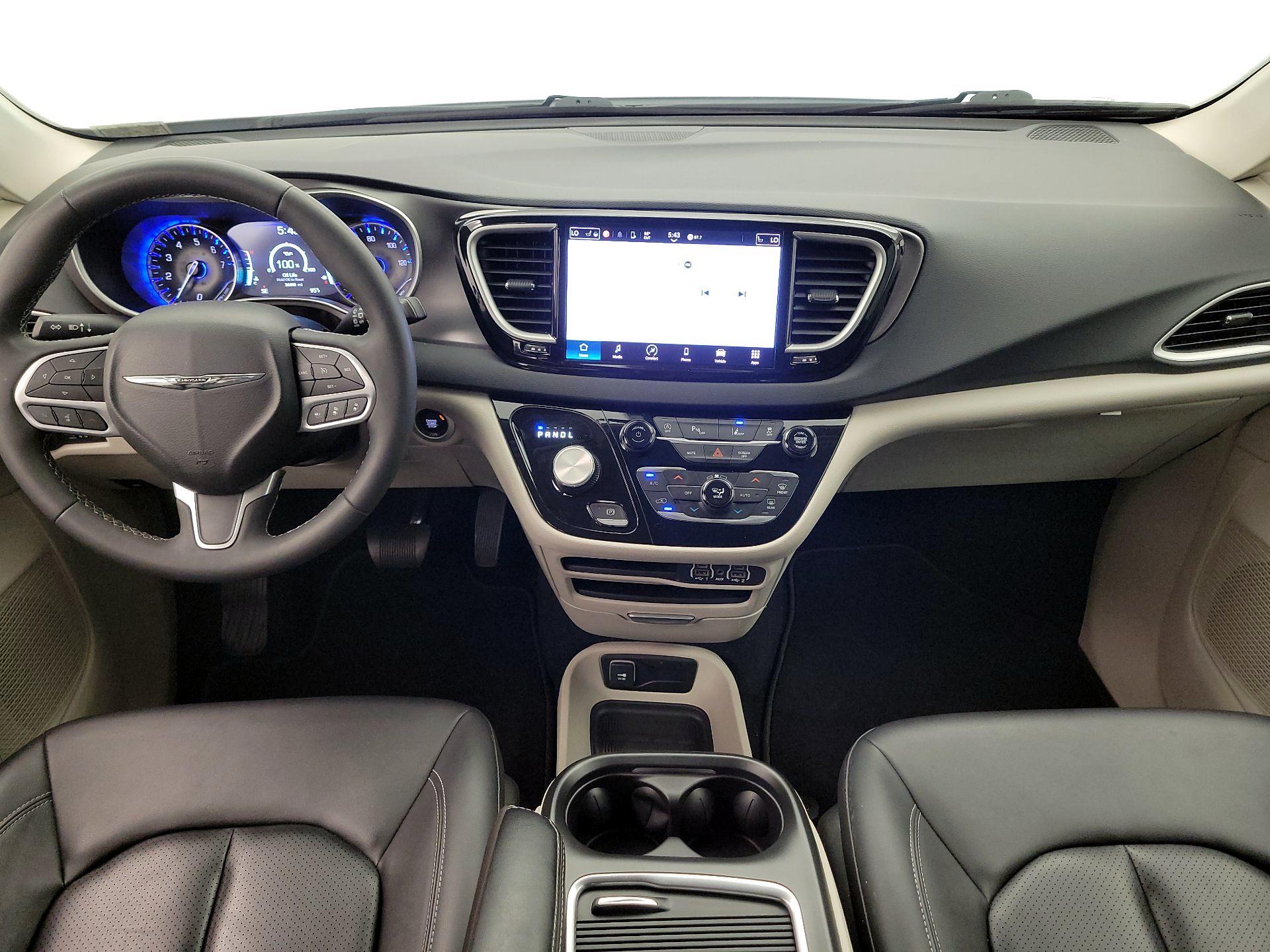 Thumbnail: 2024 Chrysler Pacifica - 9