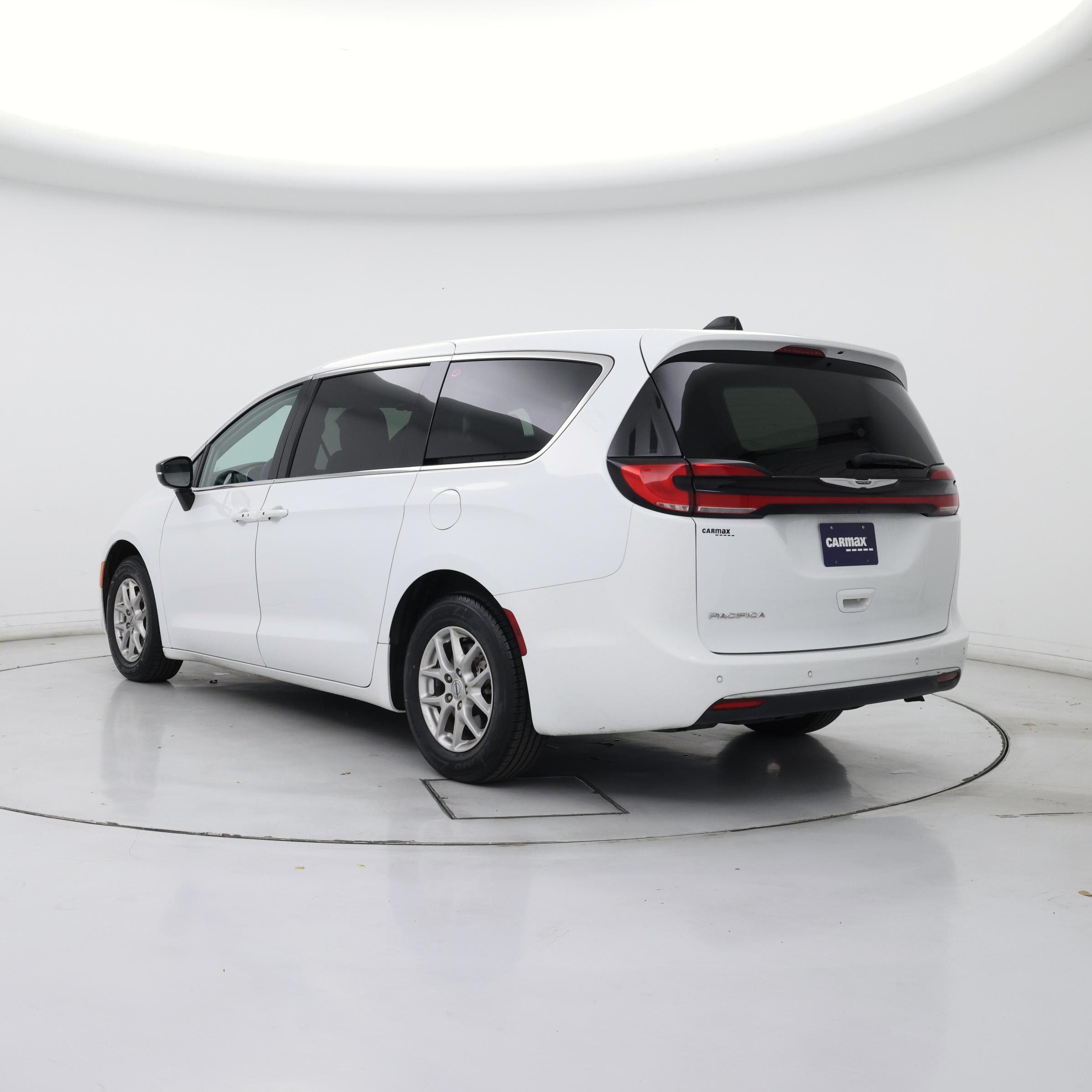 Thumbnail: 2024 Chrysler Pacifica - 2