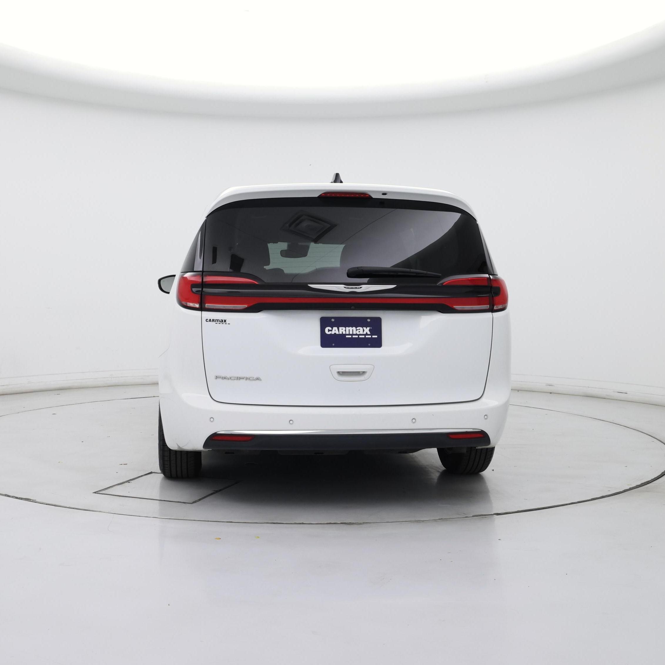 Thumbnail: 2024 Chrysler Pacifica - 6