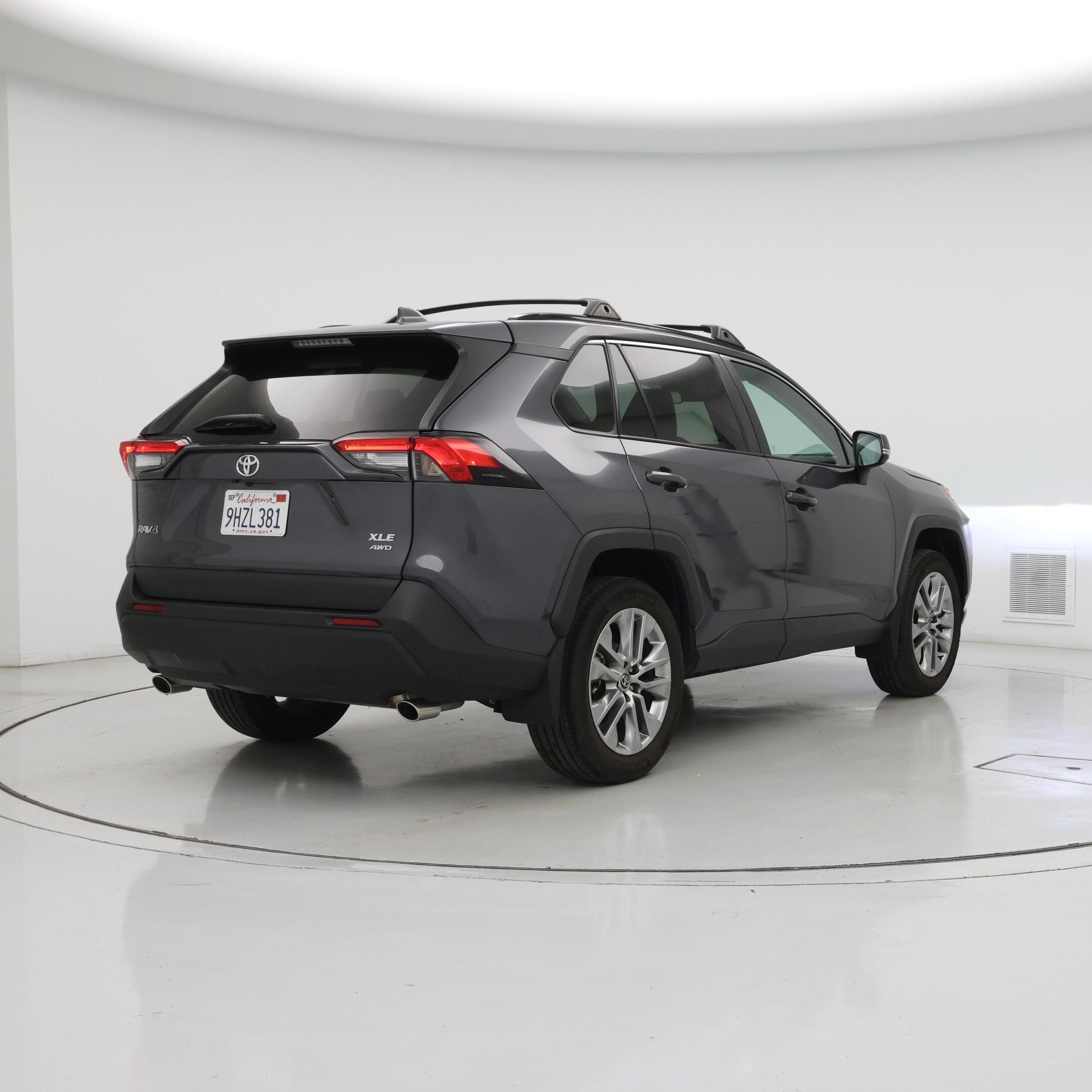 Thumbnail: 2023 Toyota RAV4 - 8