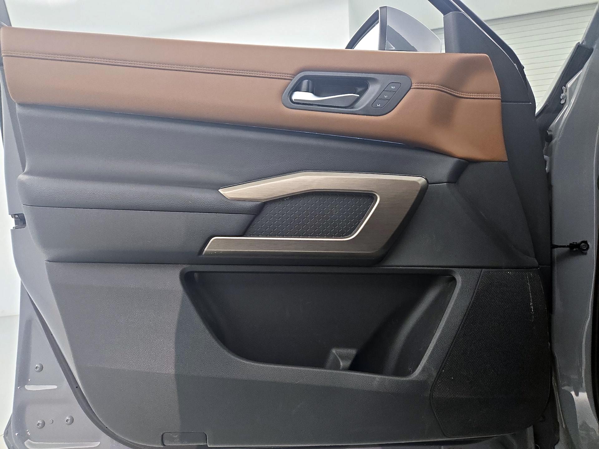 Thumbnail: 2023 Nissan Pathfinder - 12