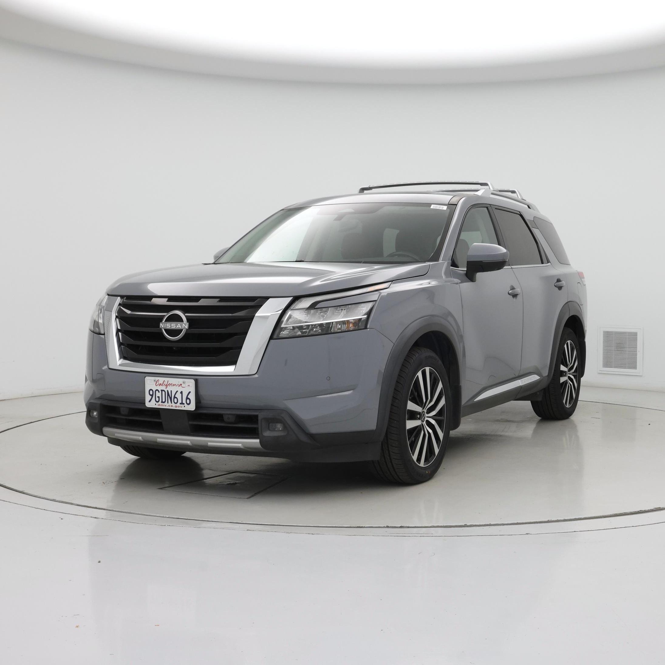 Thumbnail: 2023 Nissan Pathfinder - 4