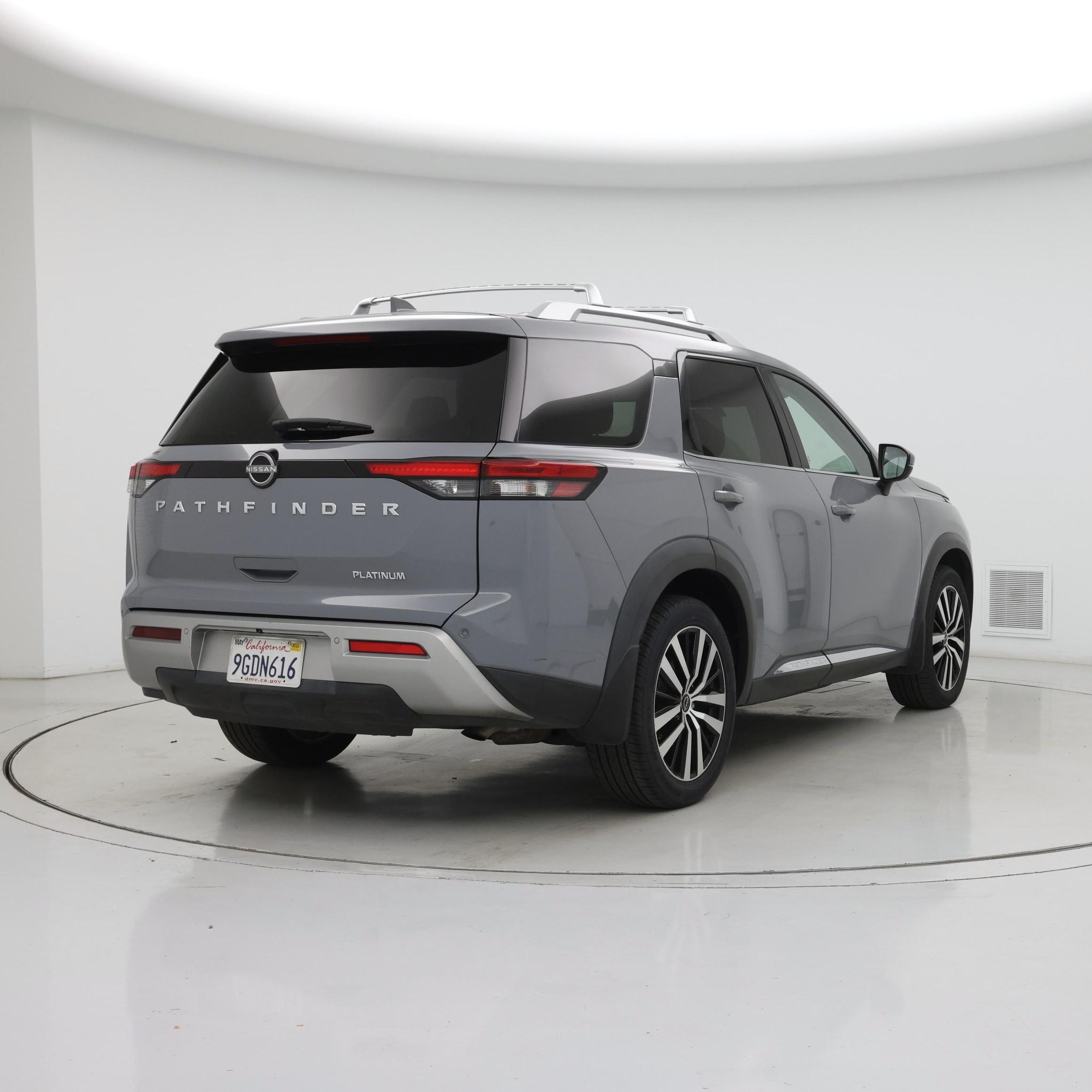 Thumbnail: 2023 Nissan Pathfinder - 8
