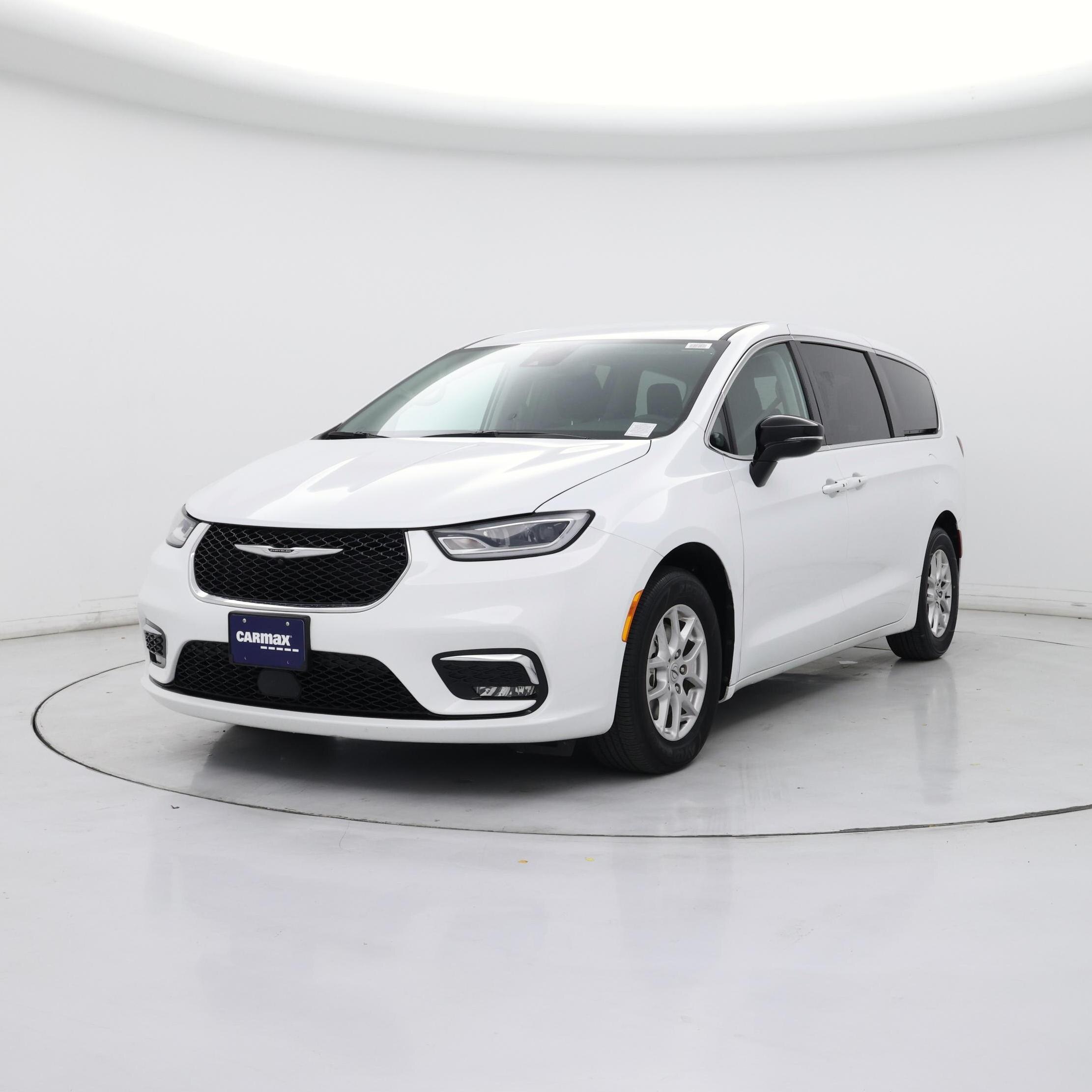 Thumbnail: 2024 Chrysler Pacifica - 4