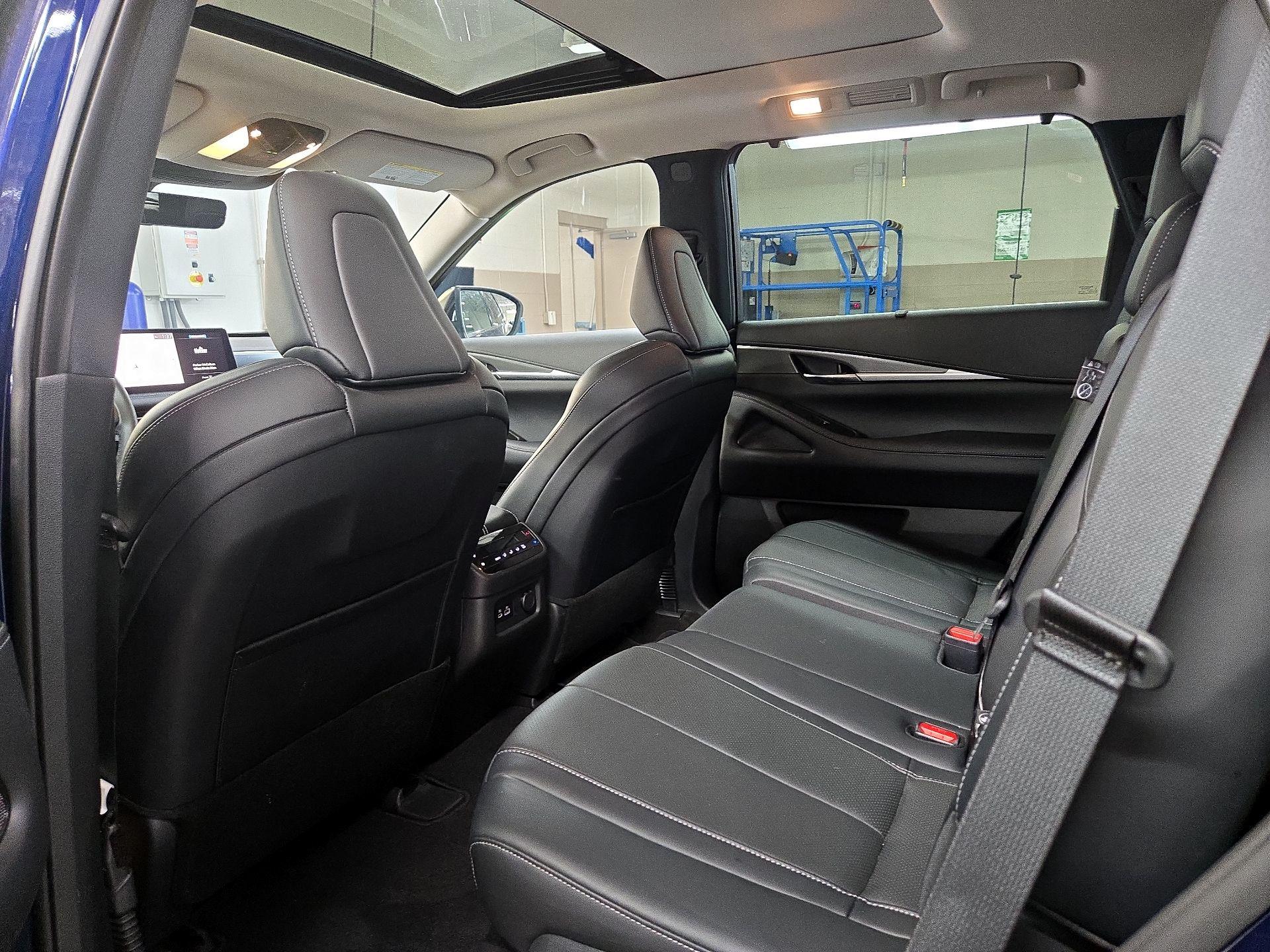 Thumbnail: 2023 INFINITI QX60 - 20