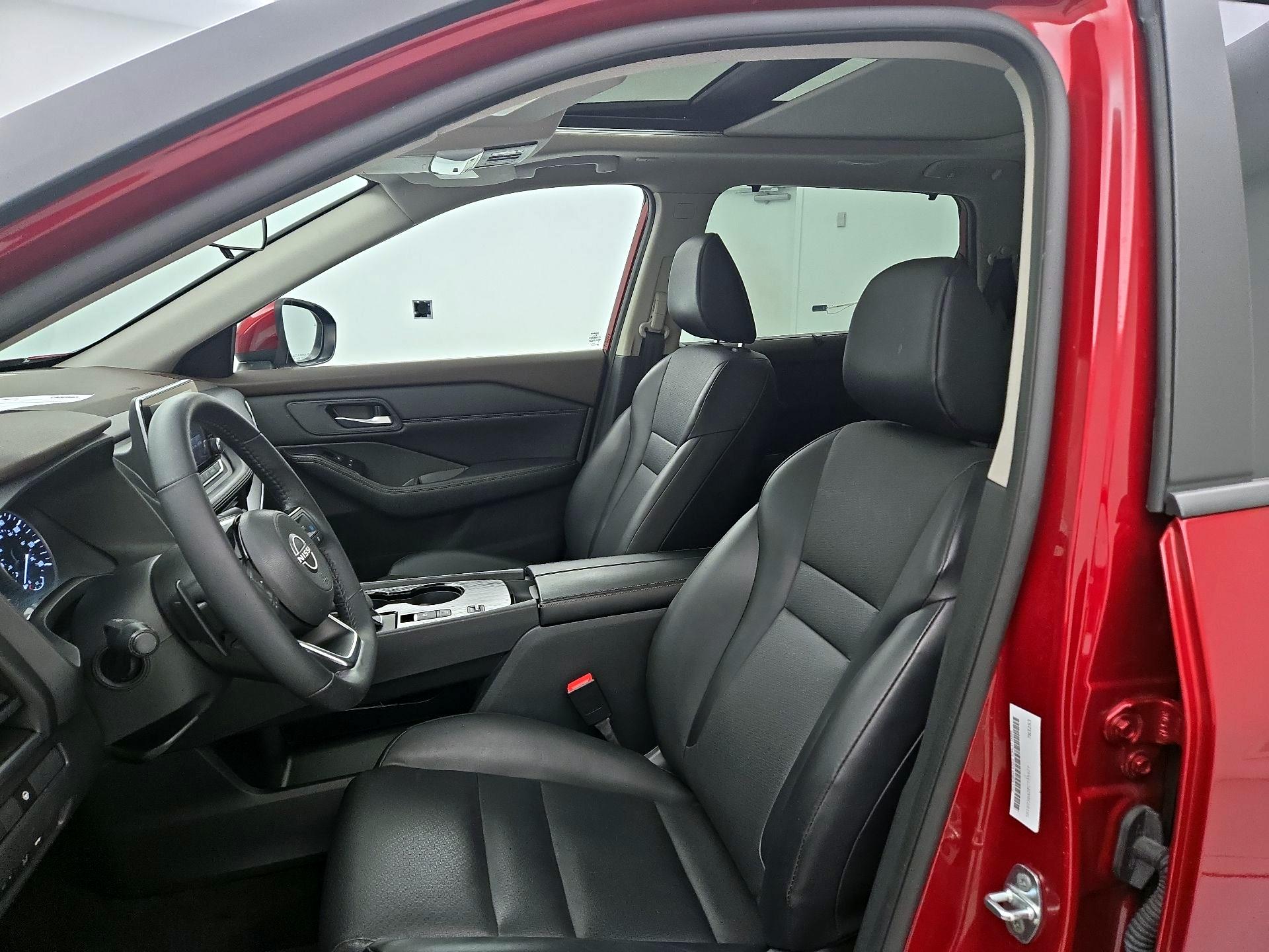 Thumbnail: 2023 Nissan Rogue - 9