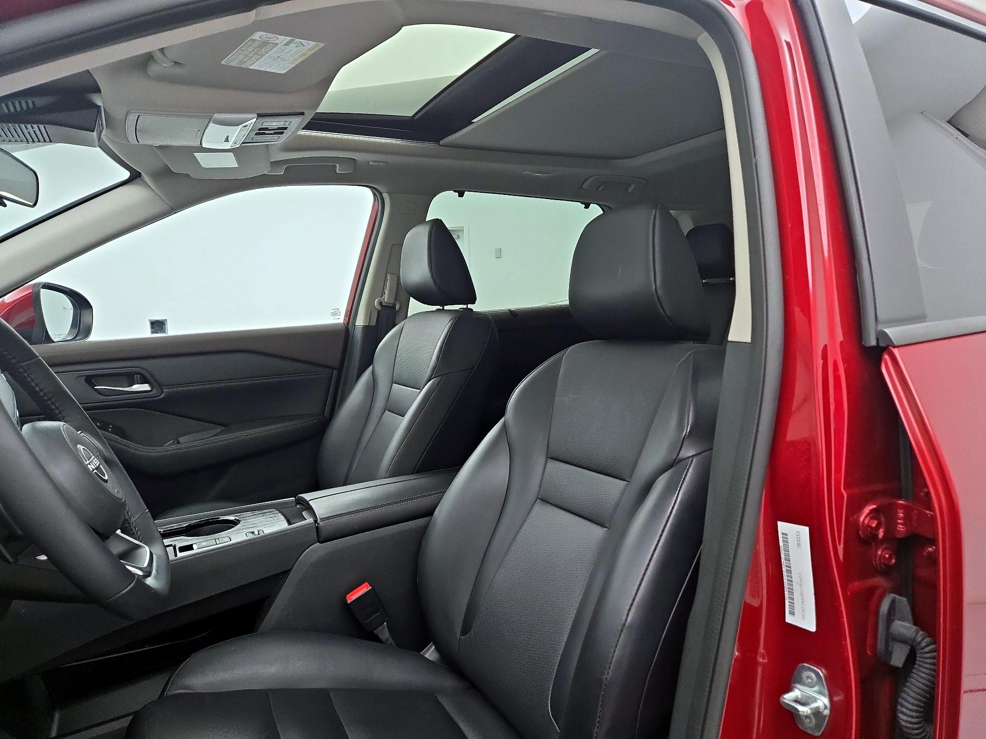 Thumbnail: 2023 Nissan Rogue - 17