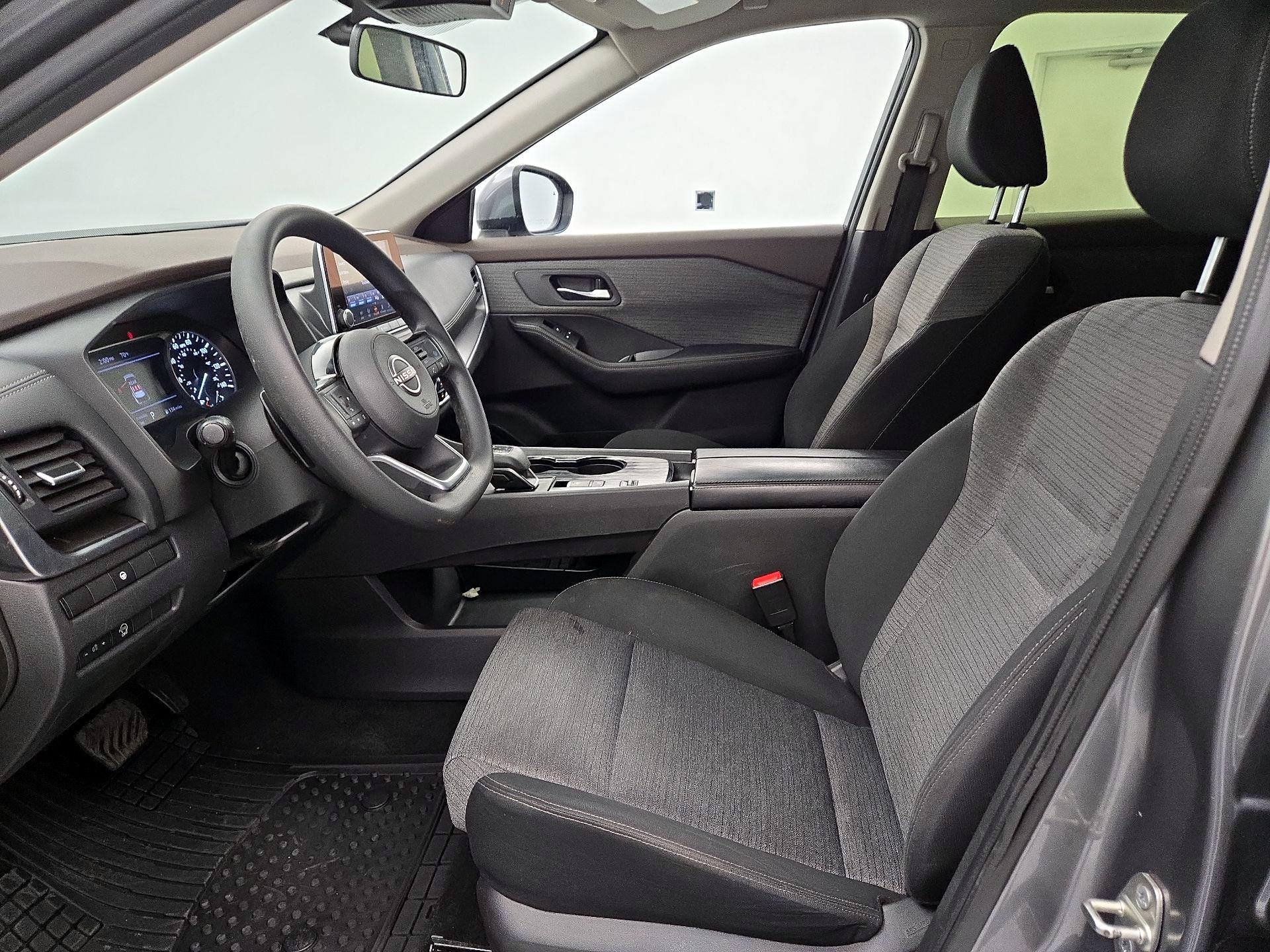 Thumbnail: 2023 Nissan Rogue - 9
