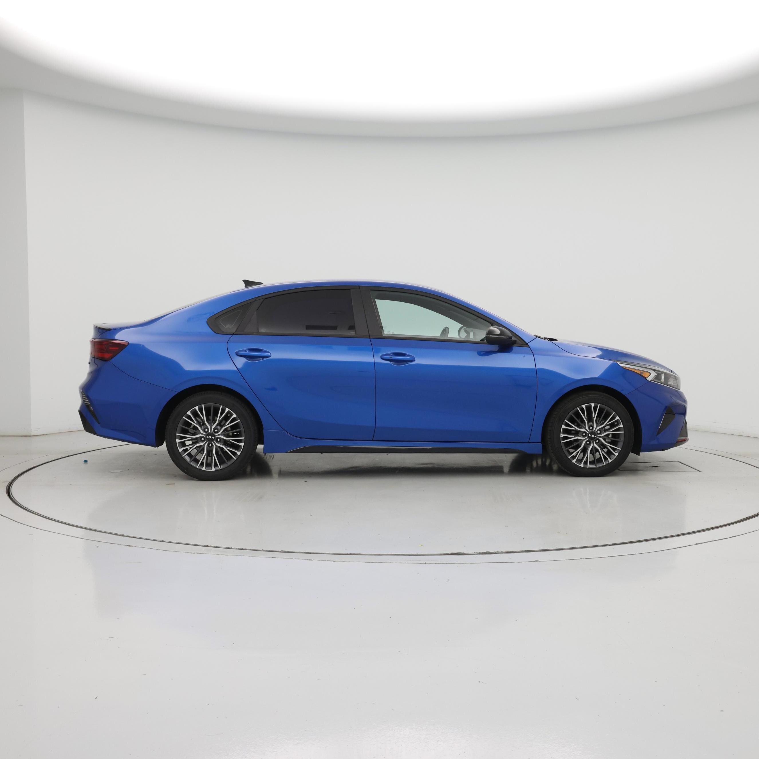Thumbnail: 2024 Kia Forte - 7