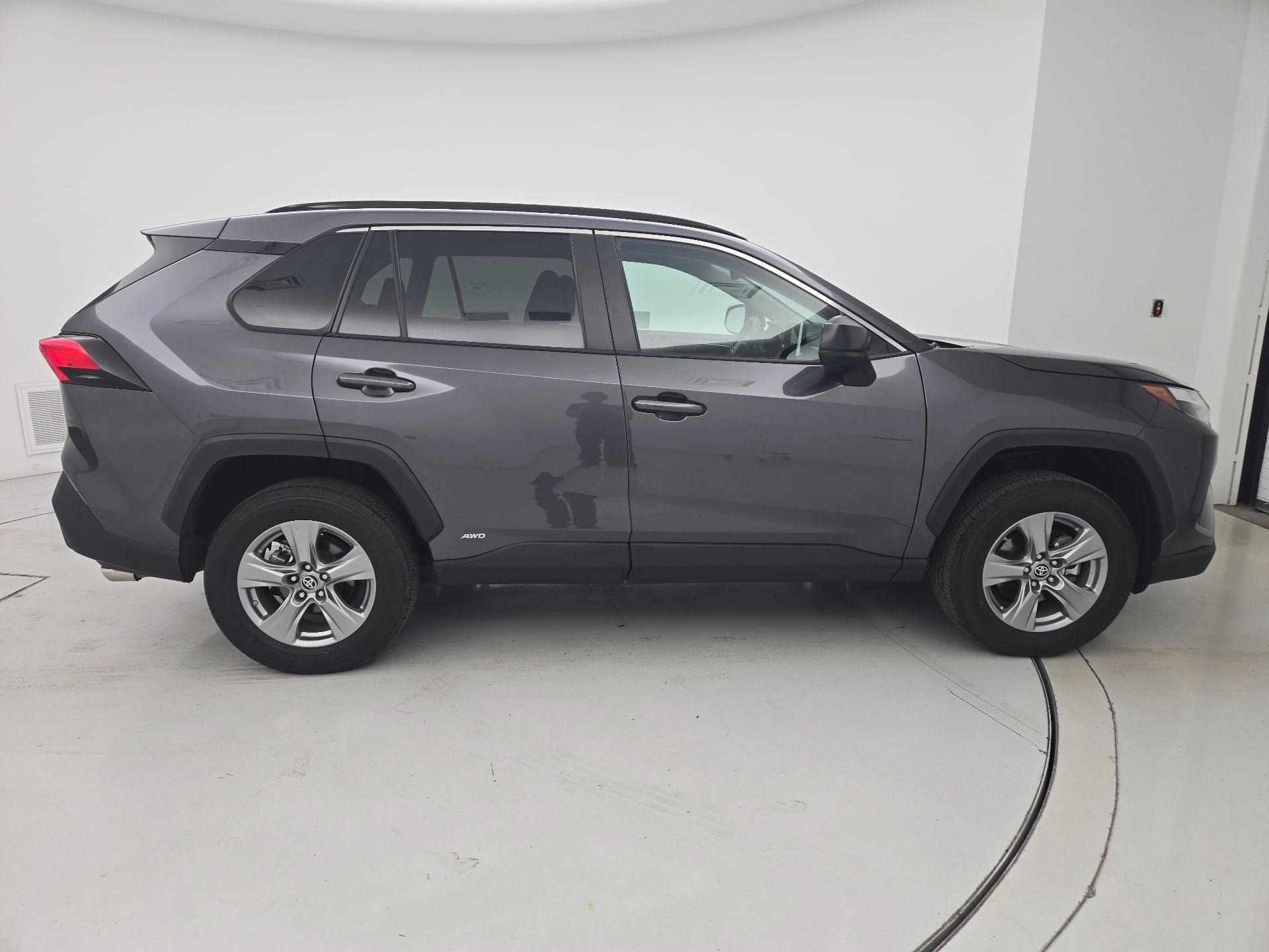 Thumbnail: 2023 Toyota RAV4 - 4