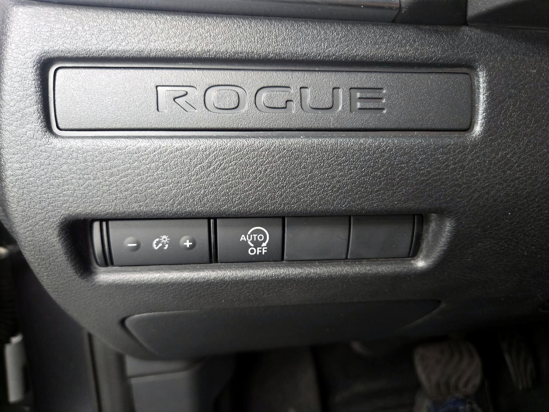 Thumbnail: 2023 Nissan Rogue - 13
