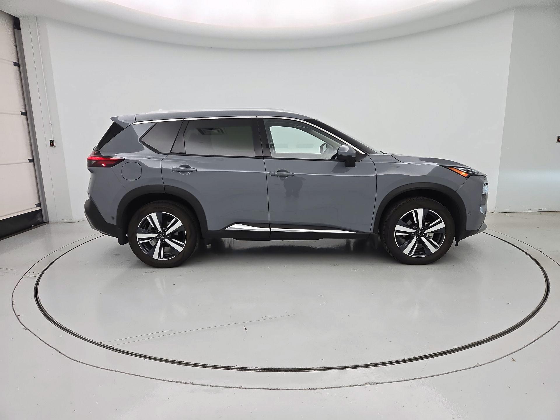 Thumbnail: 2023 Nissan Rogue - 4